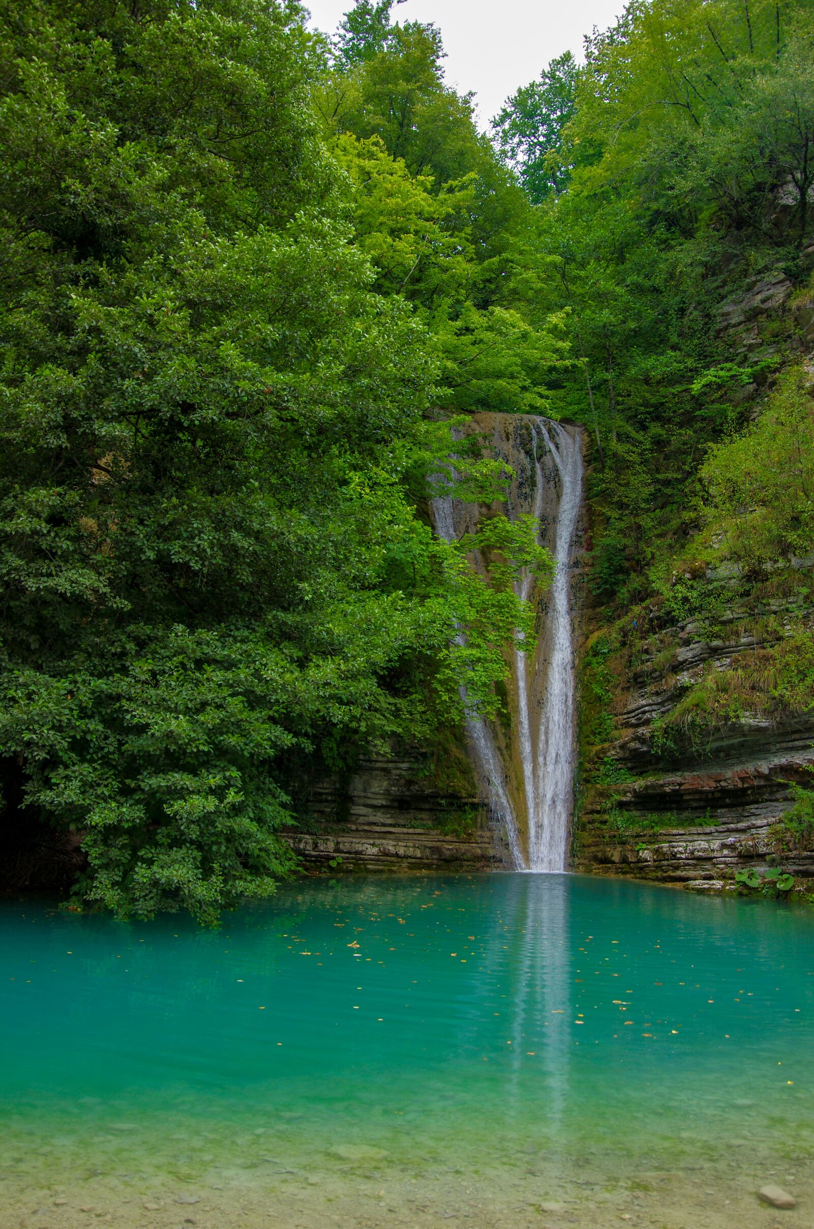 Pentax K-5 IIs sample photo. Lake, forest, waterfall photography