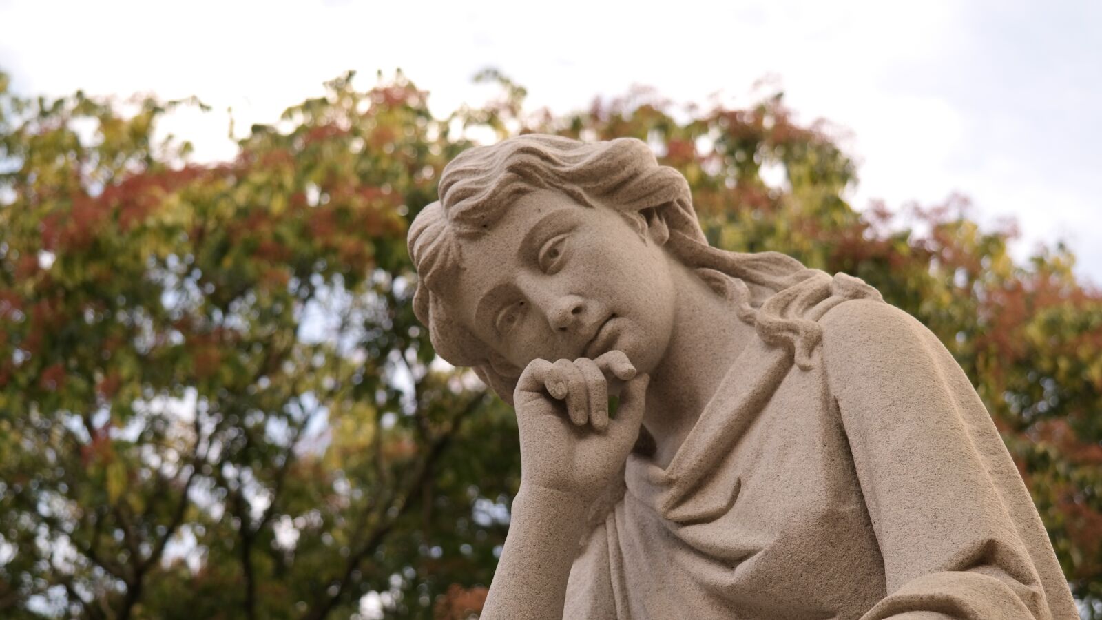 Samsung NX300 sample photo. Cemetery, statue, grave photography