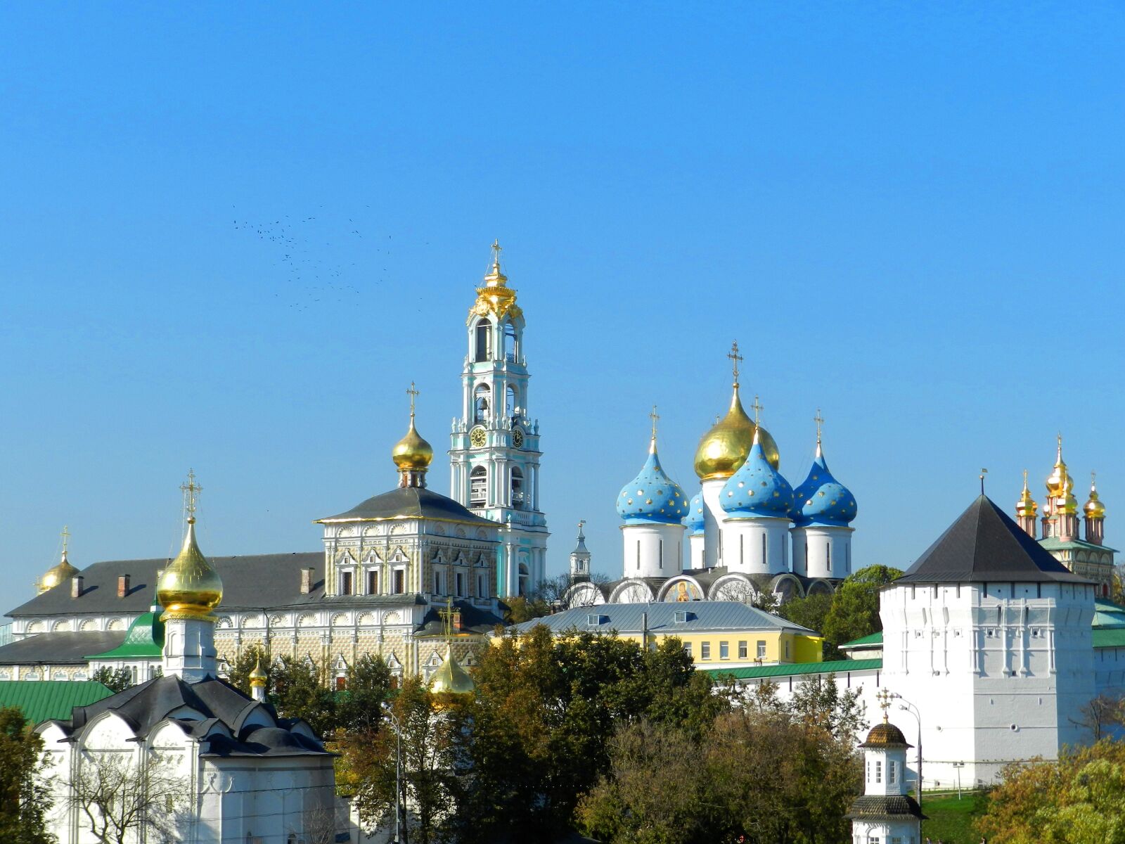Nikon Coolpix P500 sample photo. Sergiev posad, laurel, temple photography