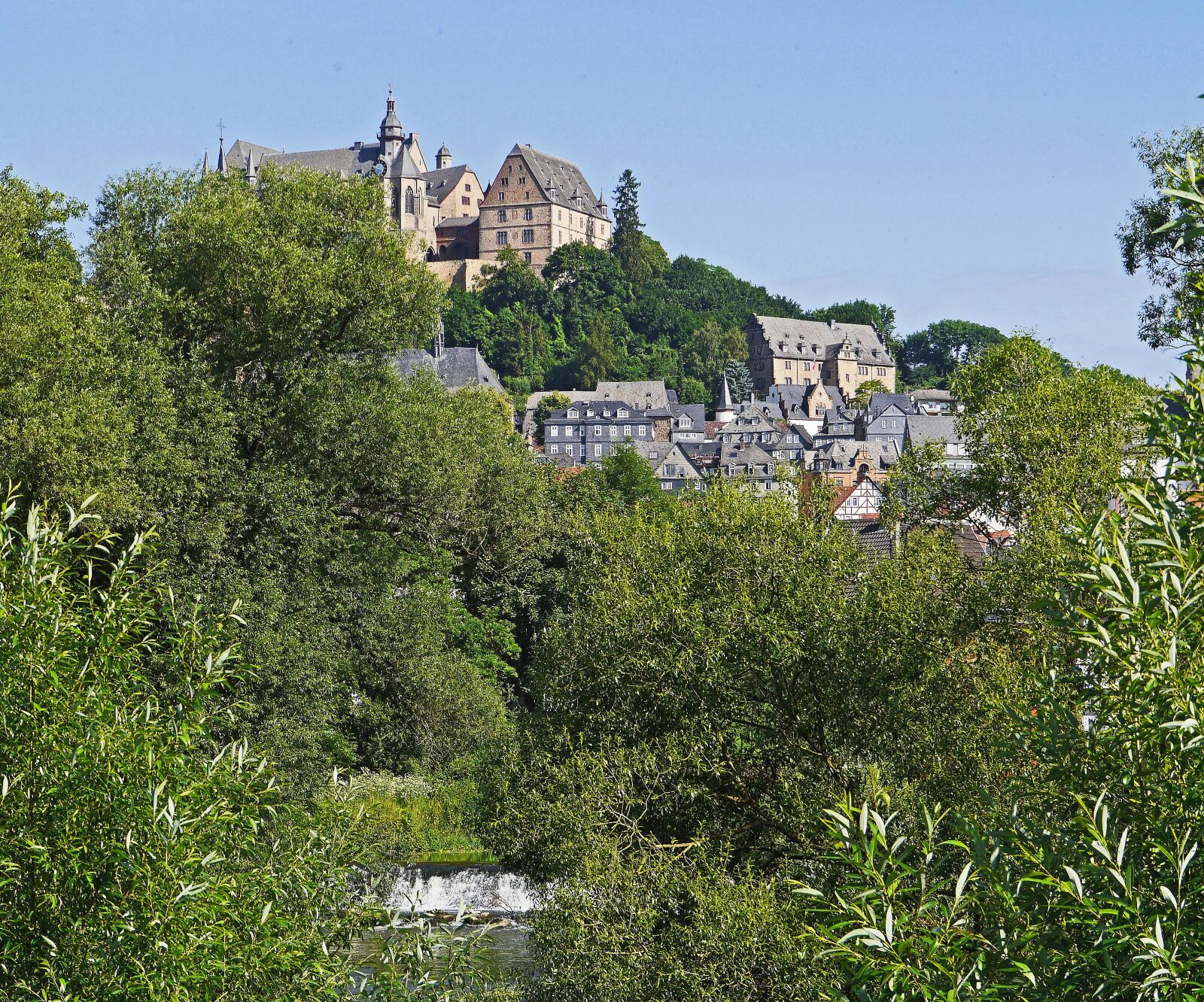 Panasonic Lumix DMC-GH3 sample photo. Lahn at marburg, castle photography