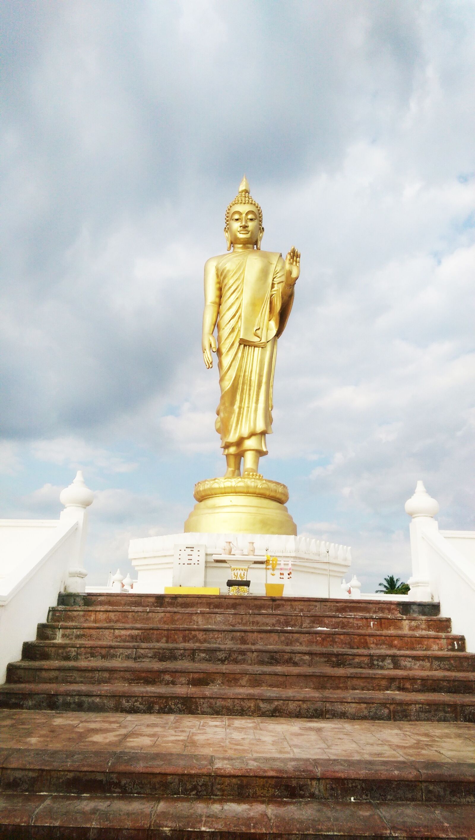 HTC ONE M8 sample photo. Measure, dharma, พระ photography