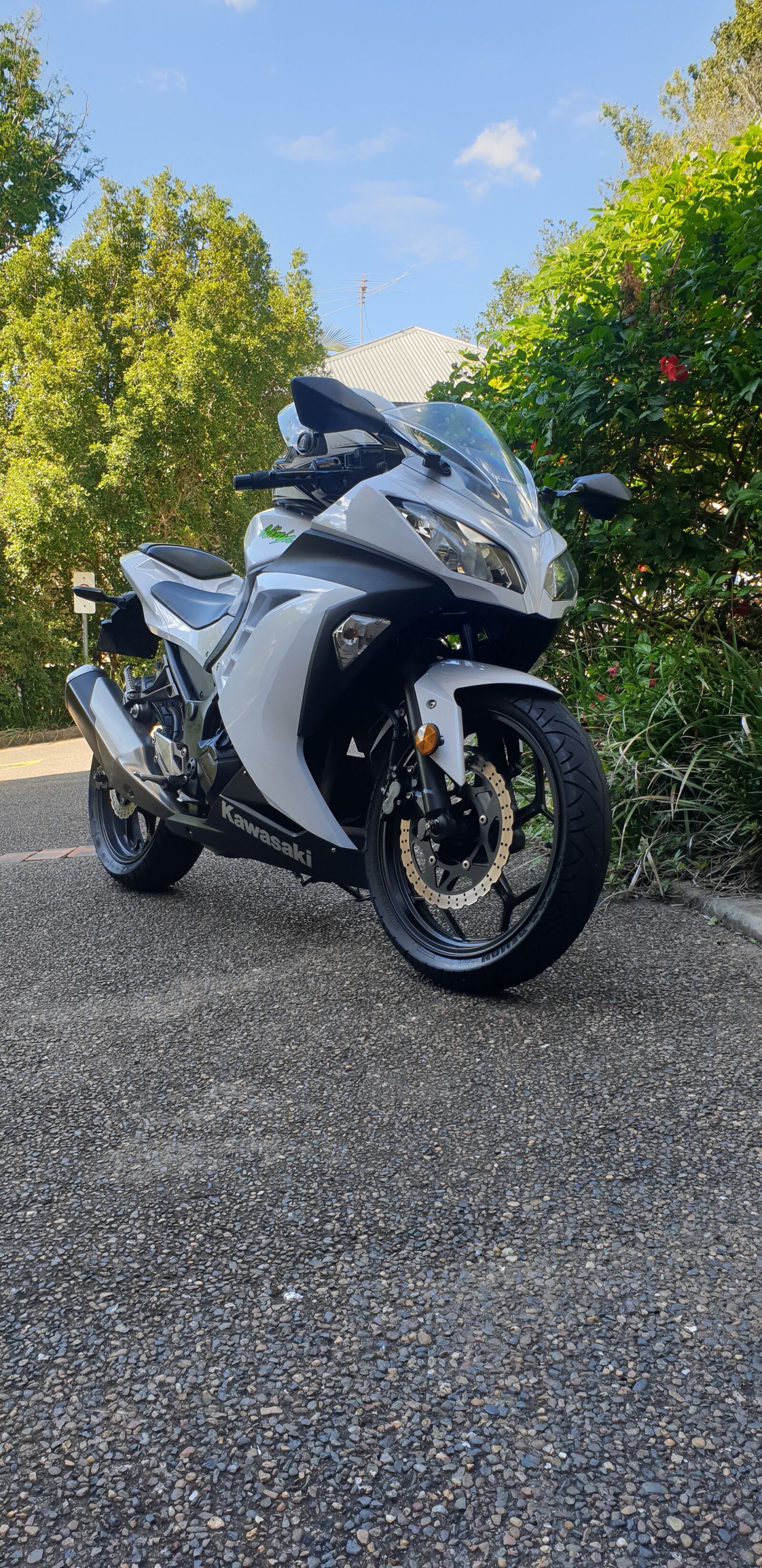 Samsung Galaxy S9+ sample photo. Motorbike, ninja 300, autumn photography