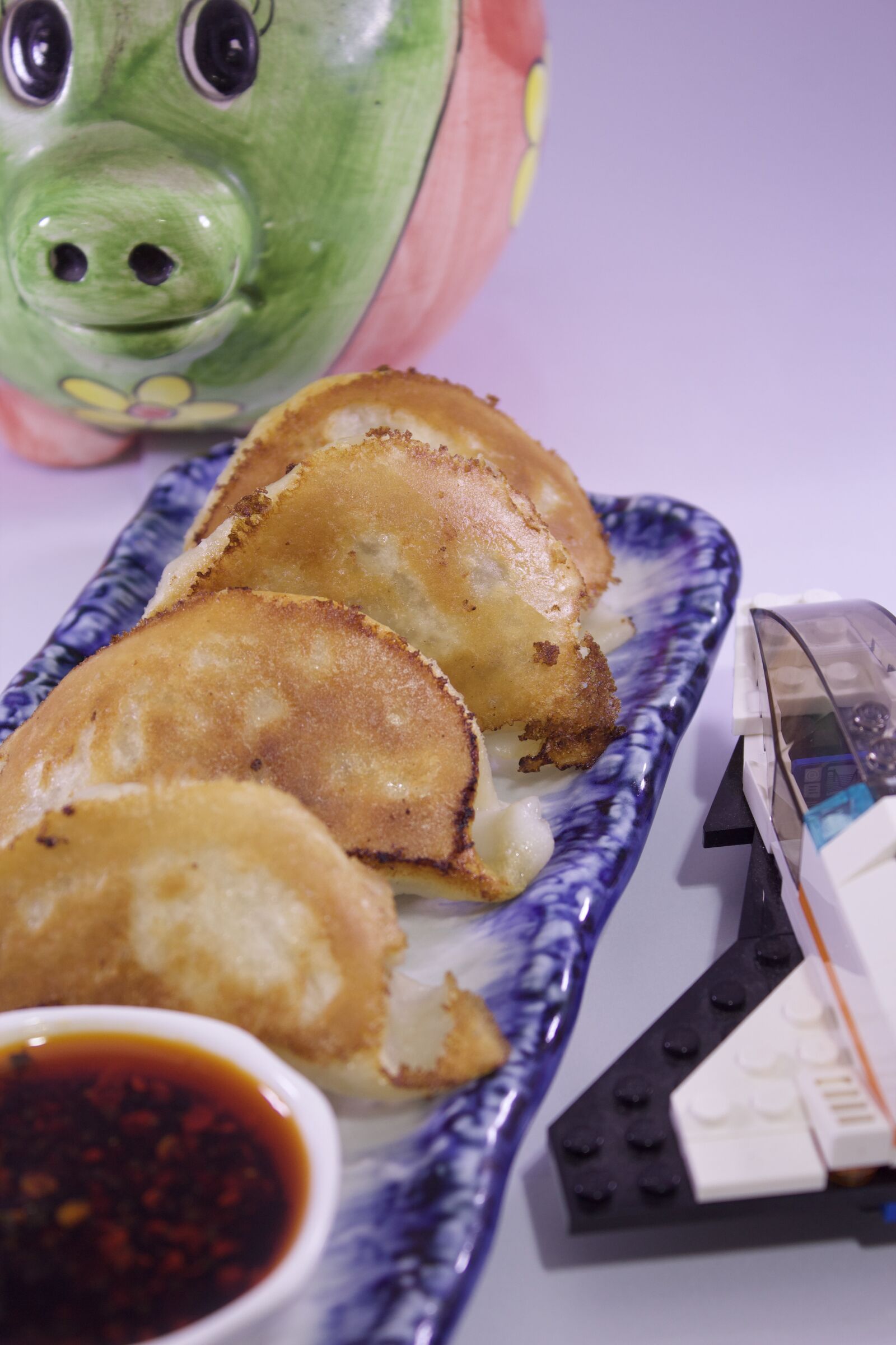 Canon EOS 600D (Rebel EOS T3i / EOS Kiss X5) sample photo. Dimsum, piggy bank, dips photography