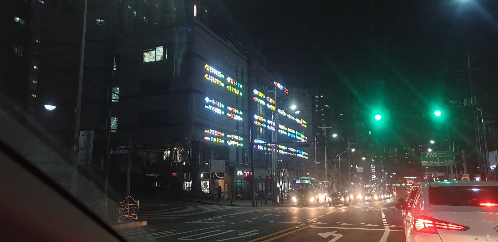 Samsung Galaxy Note9 sample photo. Night-time, road, night photography
