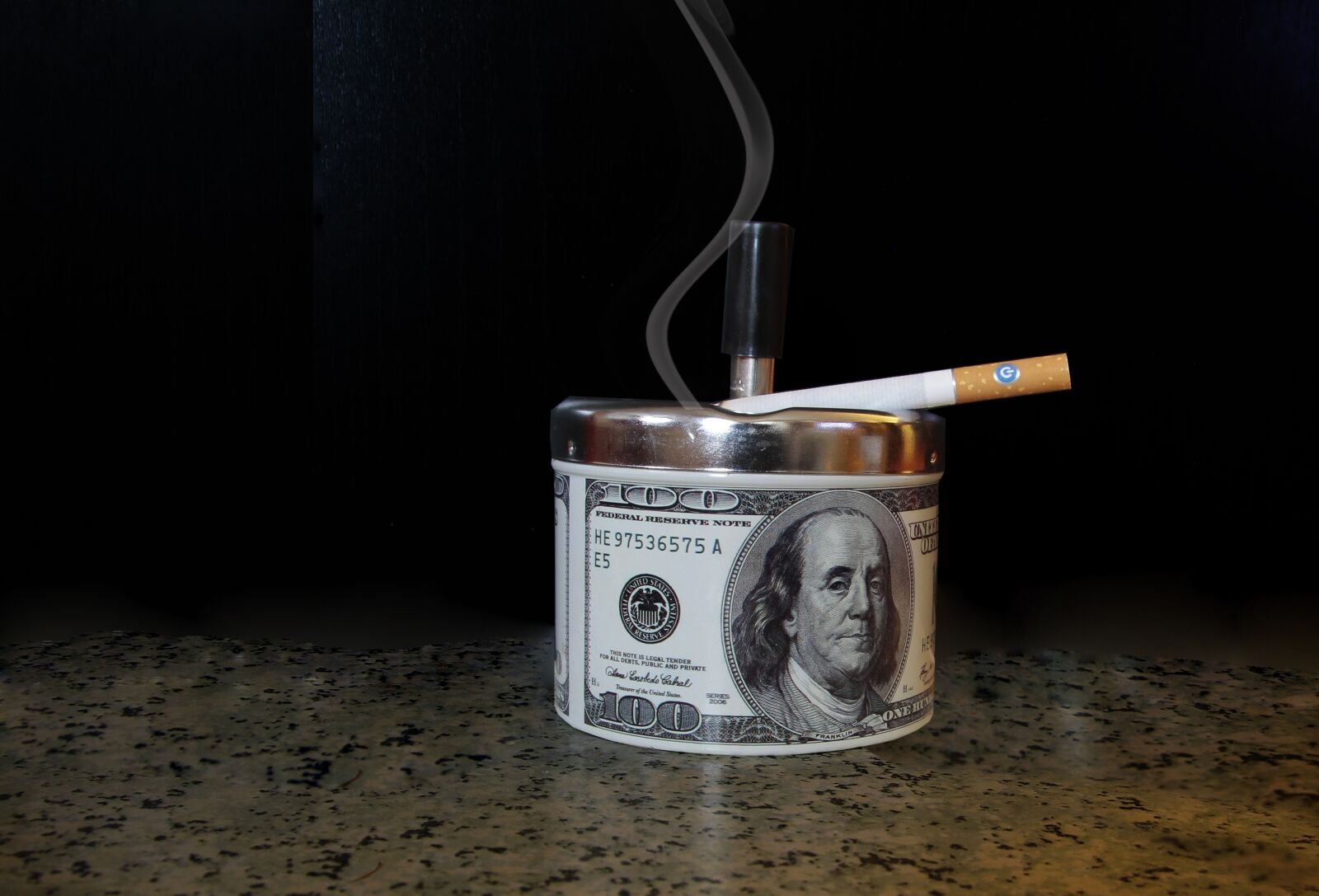 Canon EOS 7D sample photo. Ashtray, smoke, cigarette photography