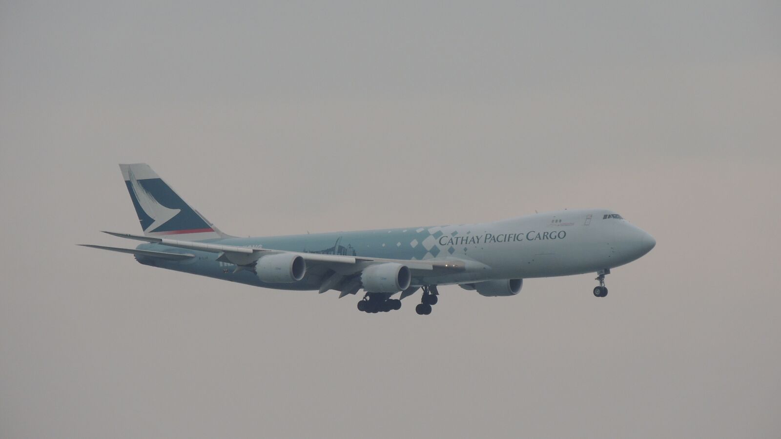 Nikon Coolpix P510 sample photo. Hongkong, airplane, travel photography