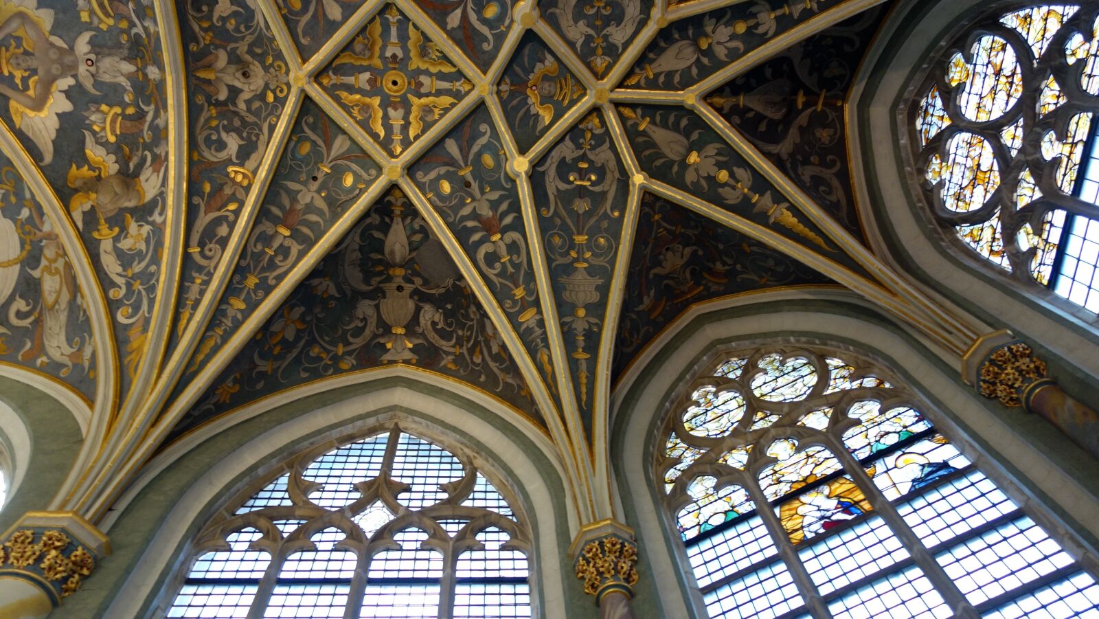 Sony Cyber-shot DSC-RX100 sample photo. Church, dome, religion photography