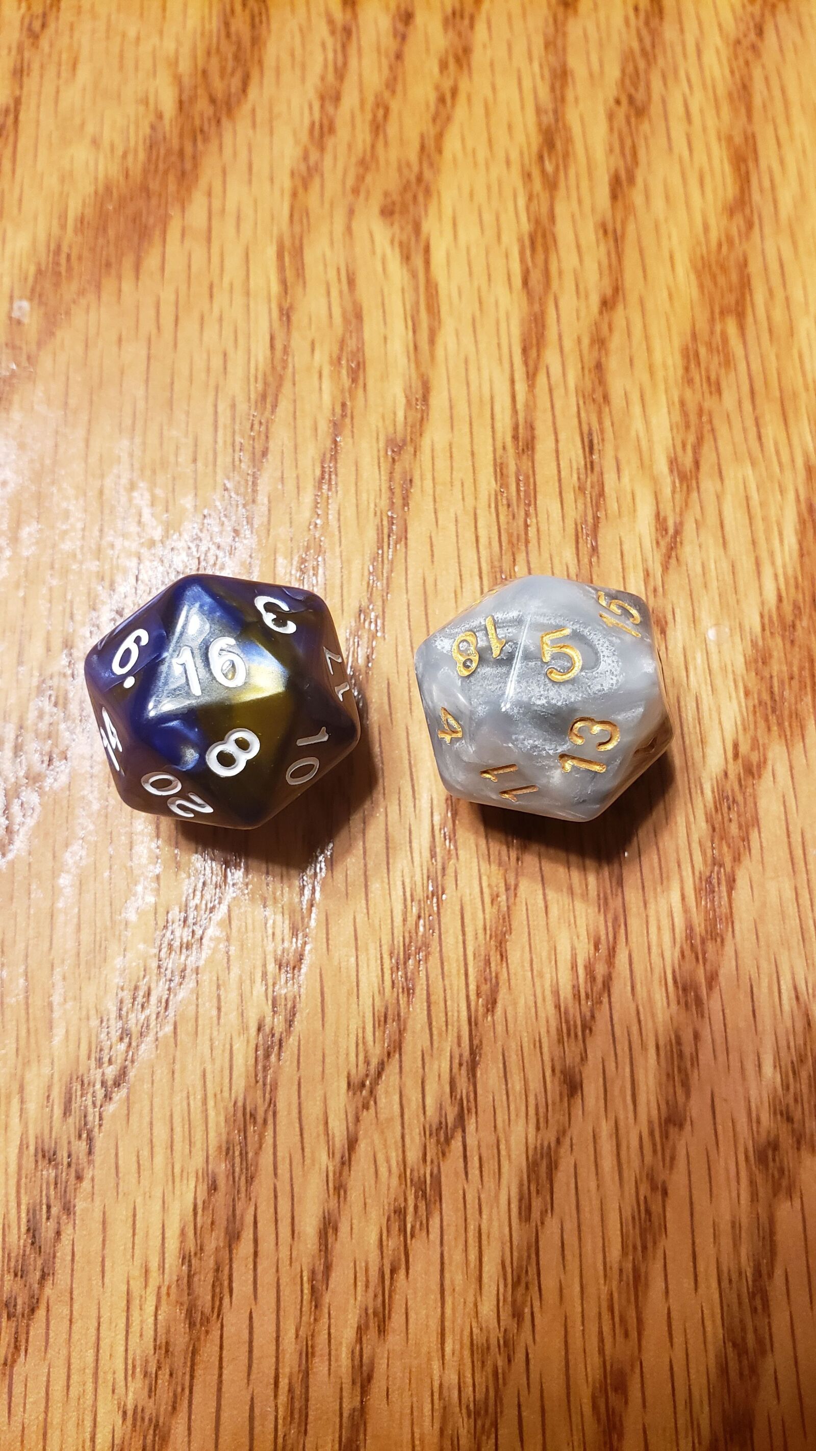 Samsung Galaxy S9 sample photo. Dnd, dice, games photography