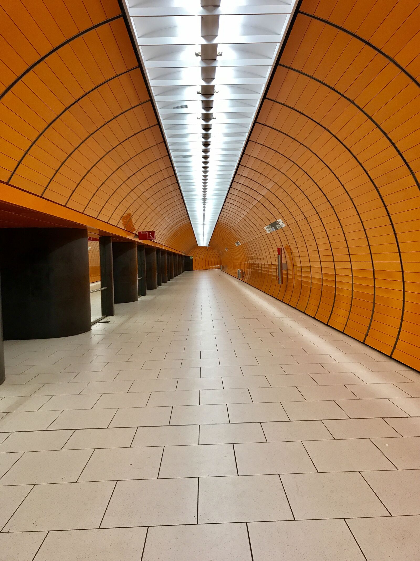 Apple iPhone 7 sample photo. Munich, marienplatz, metro photography