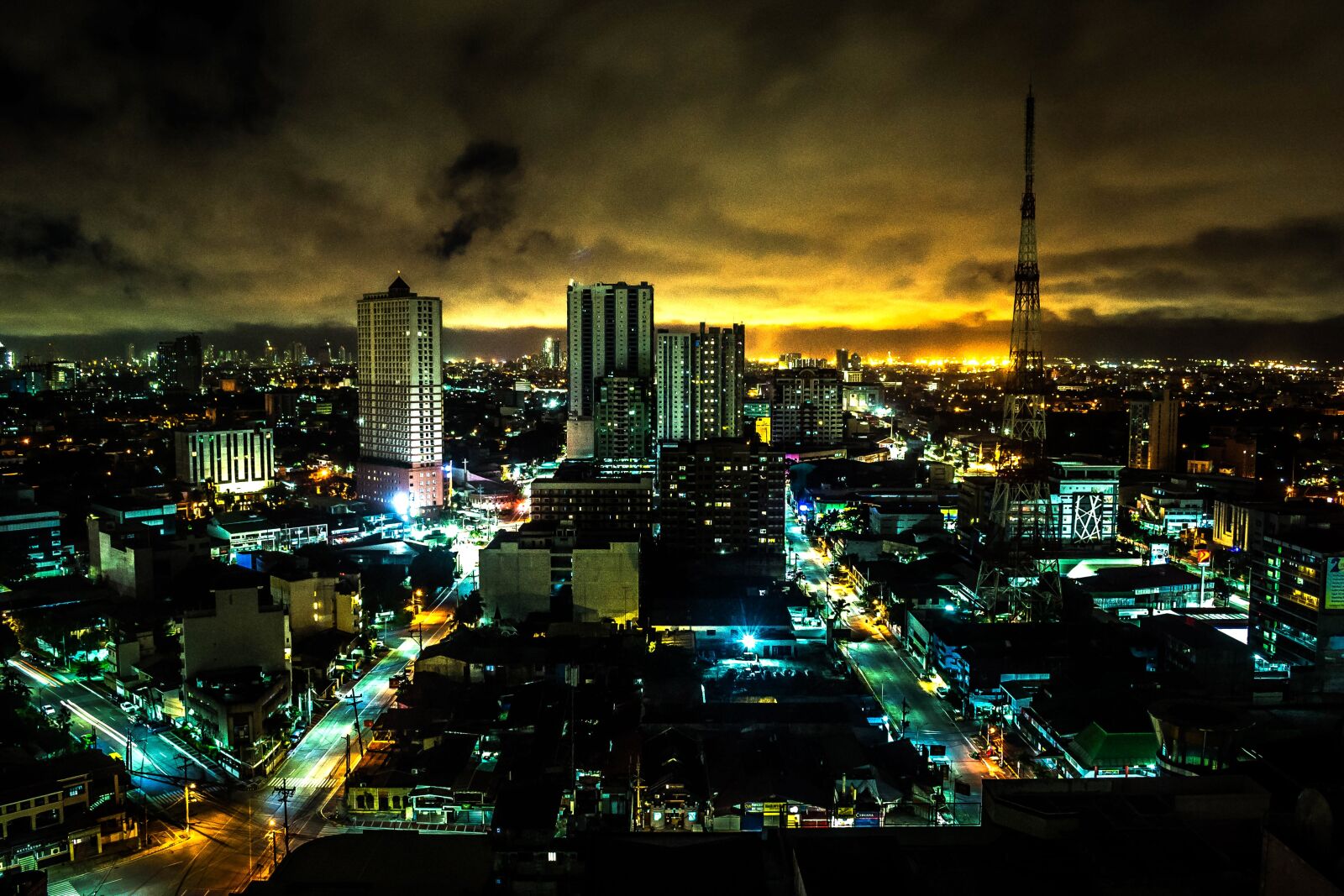Nikon D3100 sample photo. Skyline, city, night photography