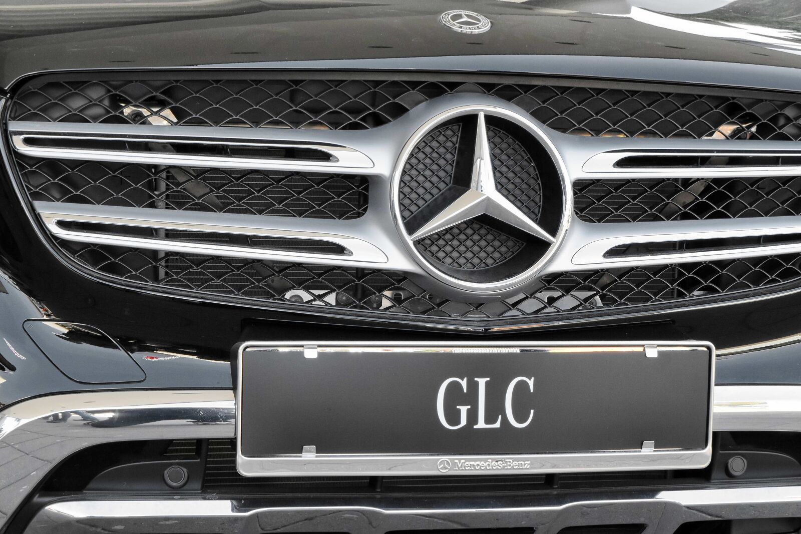 Nikon D5500 sample photo. Grille, drive, automobile, vehicle photography