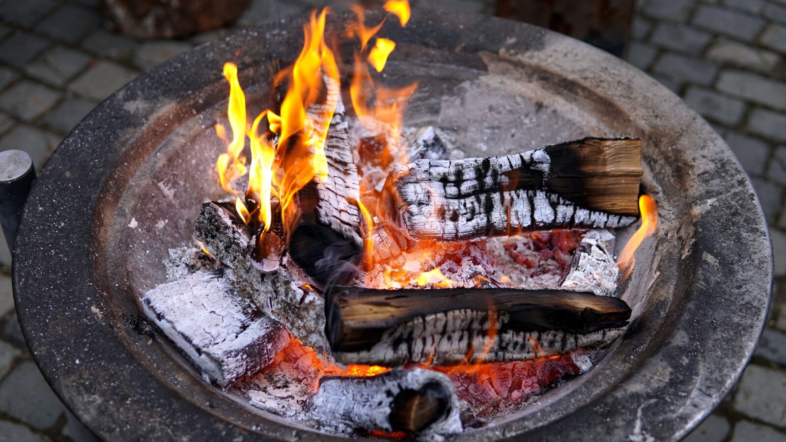 30mm F1.4 DC DN | Contemporary 016 sample photo. Fire bowl, fire, wood photography