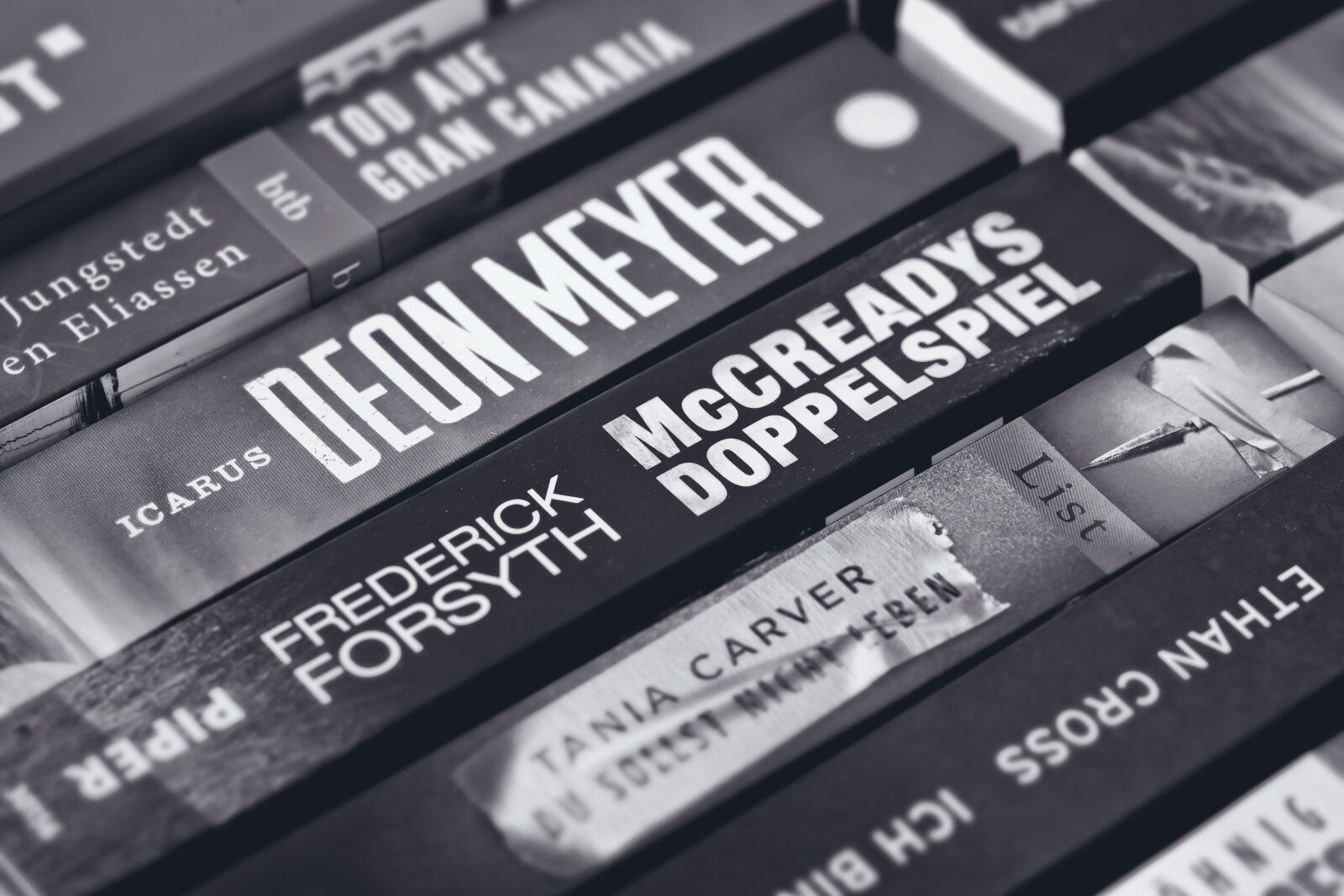 Olympus OM-D E-M10 sample photo. Books, spine, literature photography