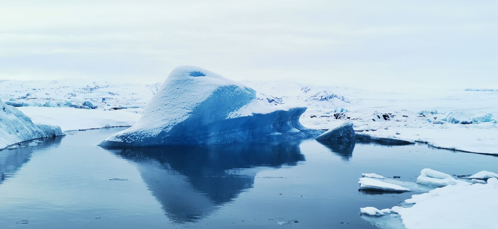 HUAWEI P30 sample photo. Iceland, jokulsarlon, iceberg photography