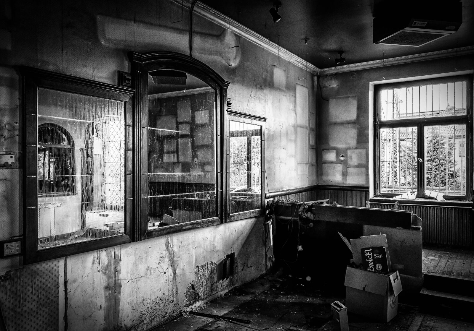 Nikon D3300 sample photo. Lost places, pforphoto, pub photography