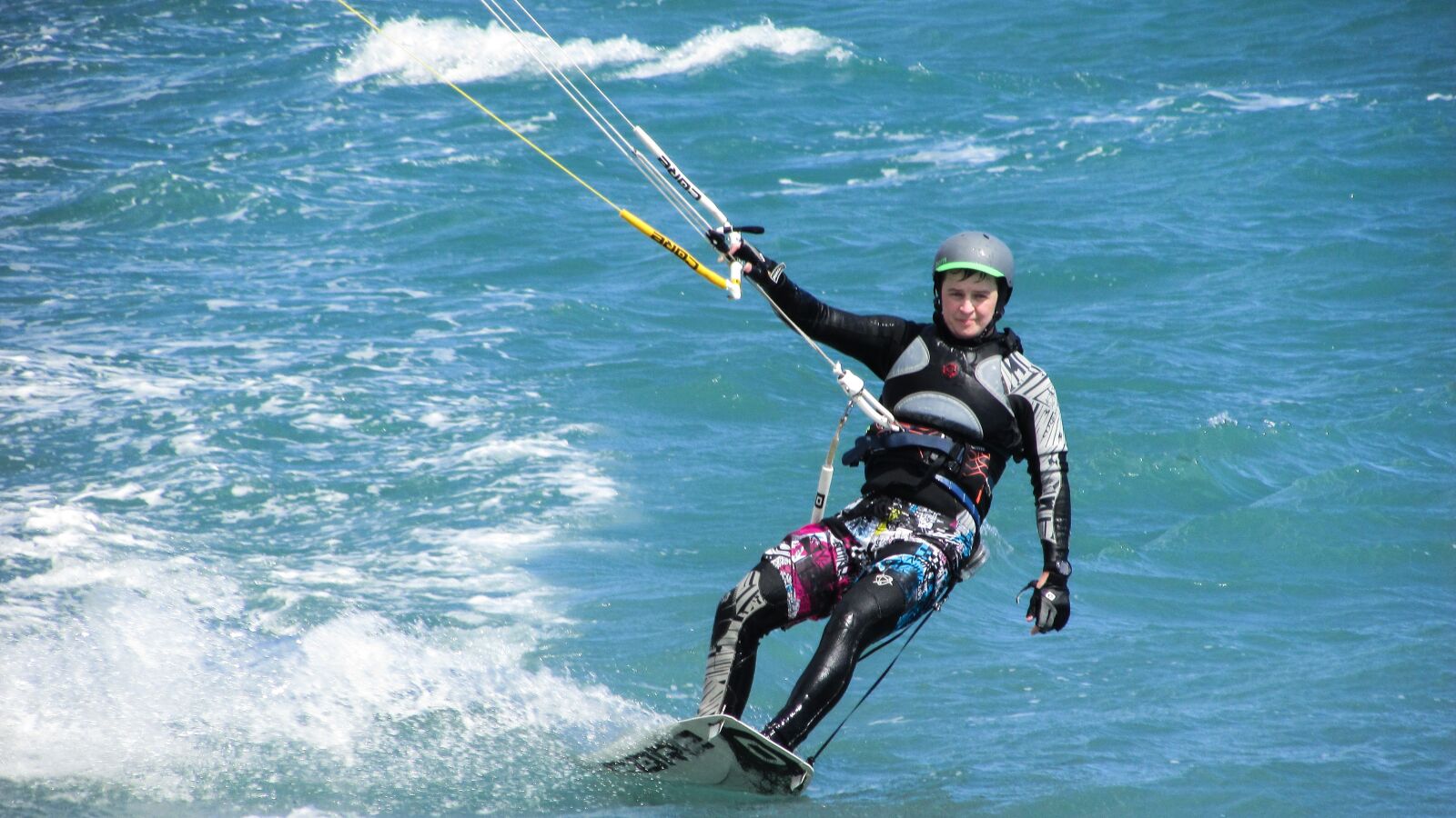 Canon PowerShot SX400 IS sample photo. Kite, surf, sport photography