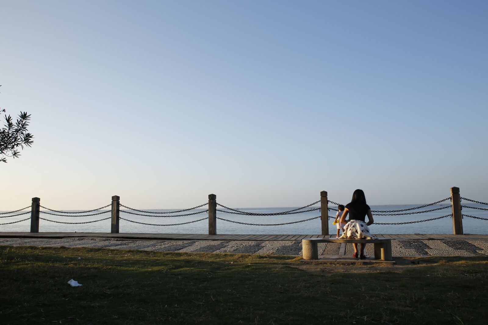 Canon EOS 6D sample photo. Mother and daughter, the photography