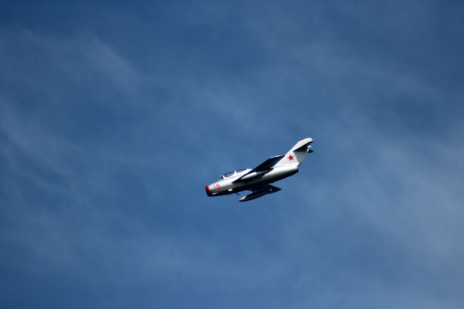 Canon EF 75-300mm f/4-5.6 USM sample photo. Jet, airplane, airshow photography