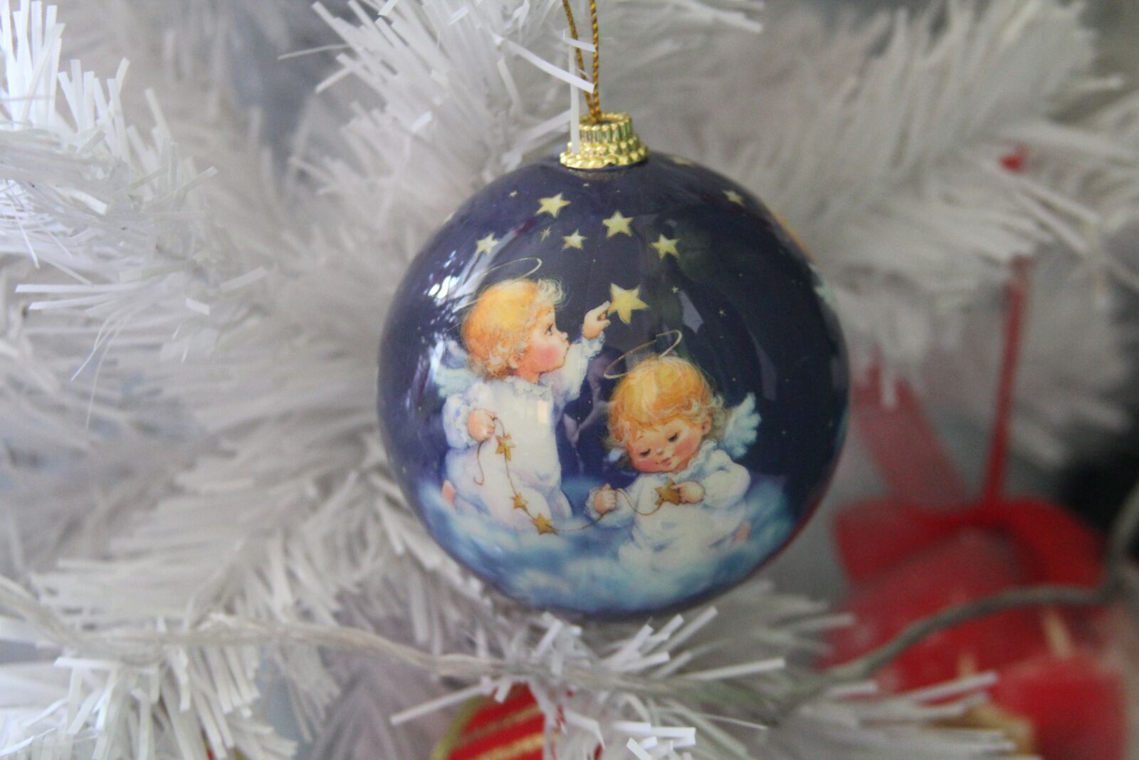 Canon EOS 550D (EOS Rebel T2i / EOS Kiss X4) sample photo. Christmas decorations, christmas tree photography