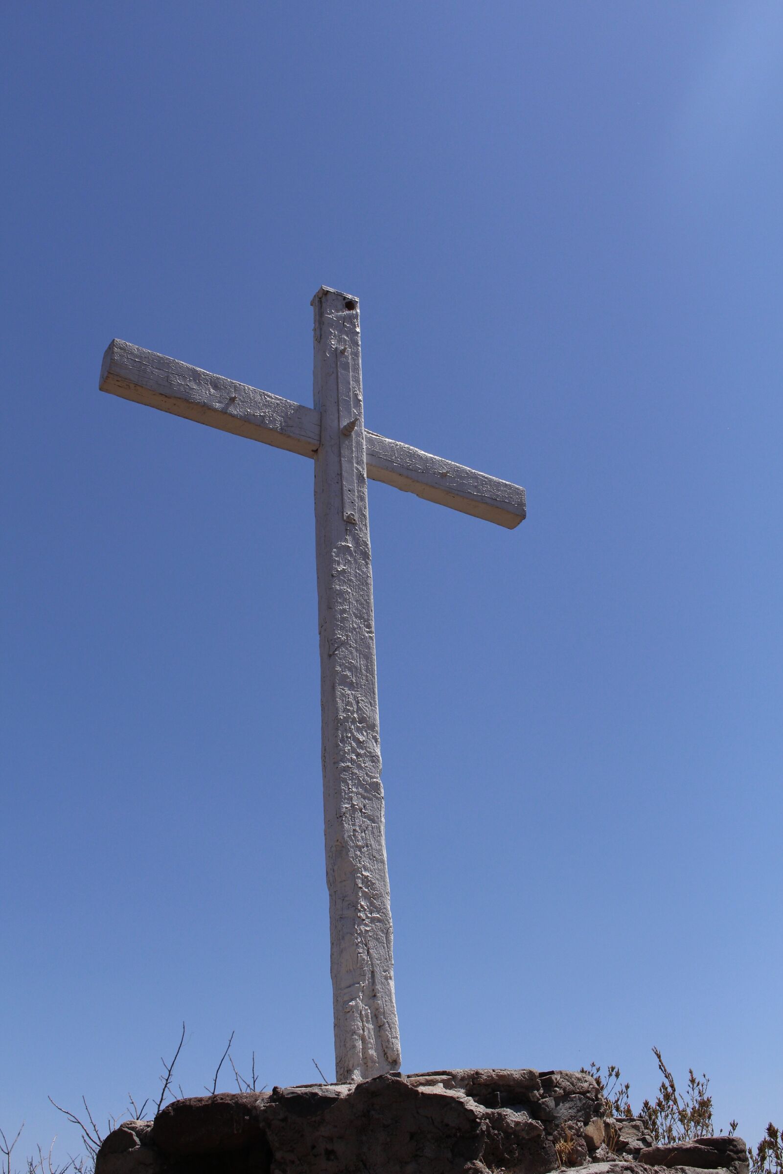 Canon EOS 700D (EOS Rebel T5i / EOS Kiss X7i) sample photo. Cruz, sky, church photography
