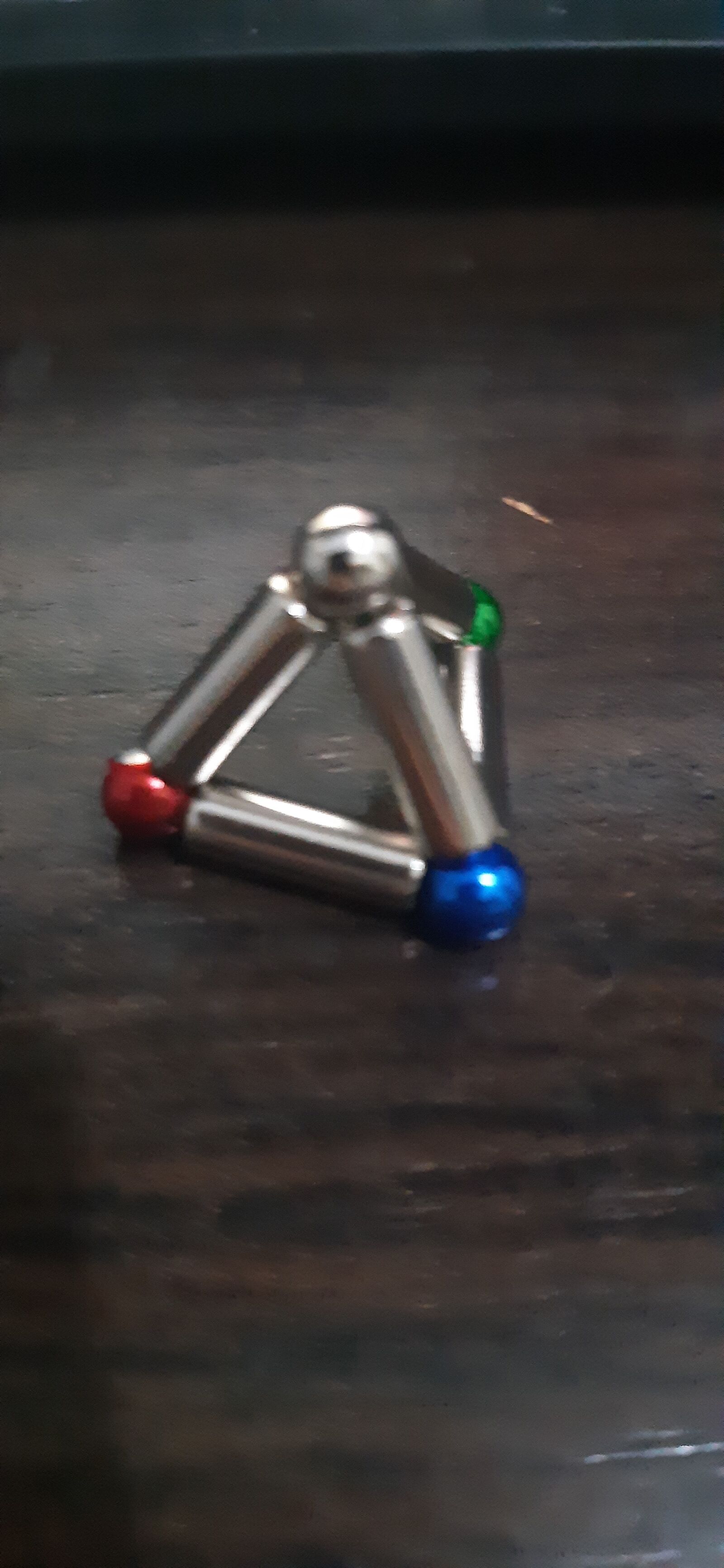 Samsung Galaxy A30 sample photo. Imán, magnetic, metal photography