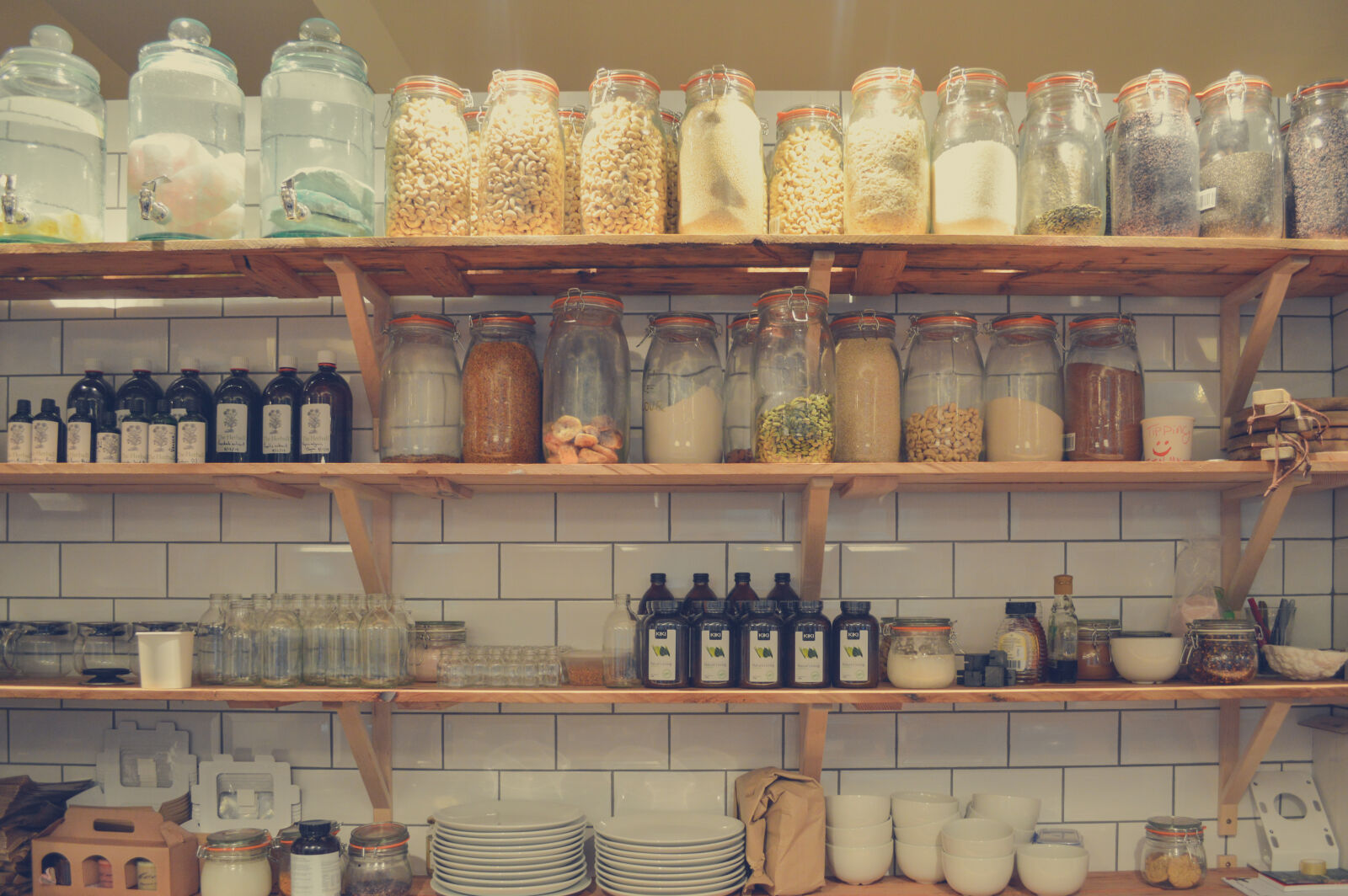 Nikon D3200 sample photo. Bazaar, bottles, business, ceramic photography