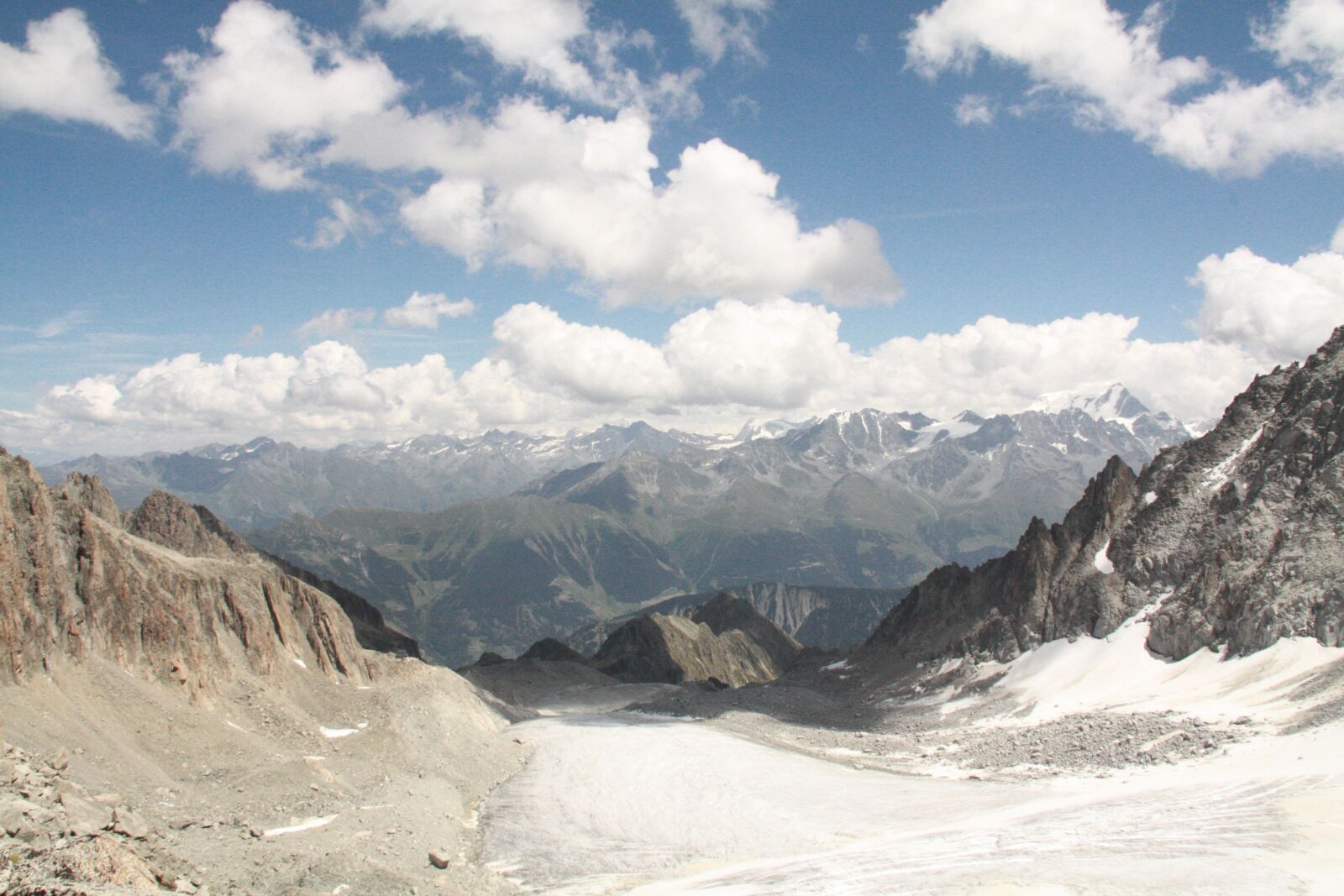 Canon EOS 450D (EOS Rebel XSi / EOS Kiss X2) sample photo. Switzerland, glacier, alpine photography