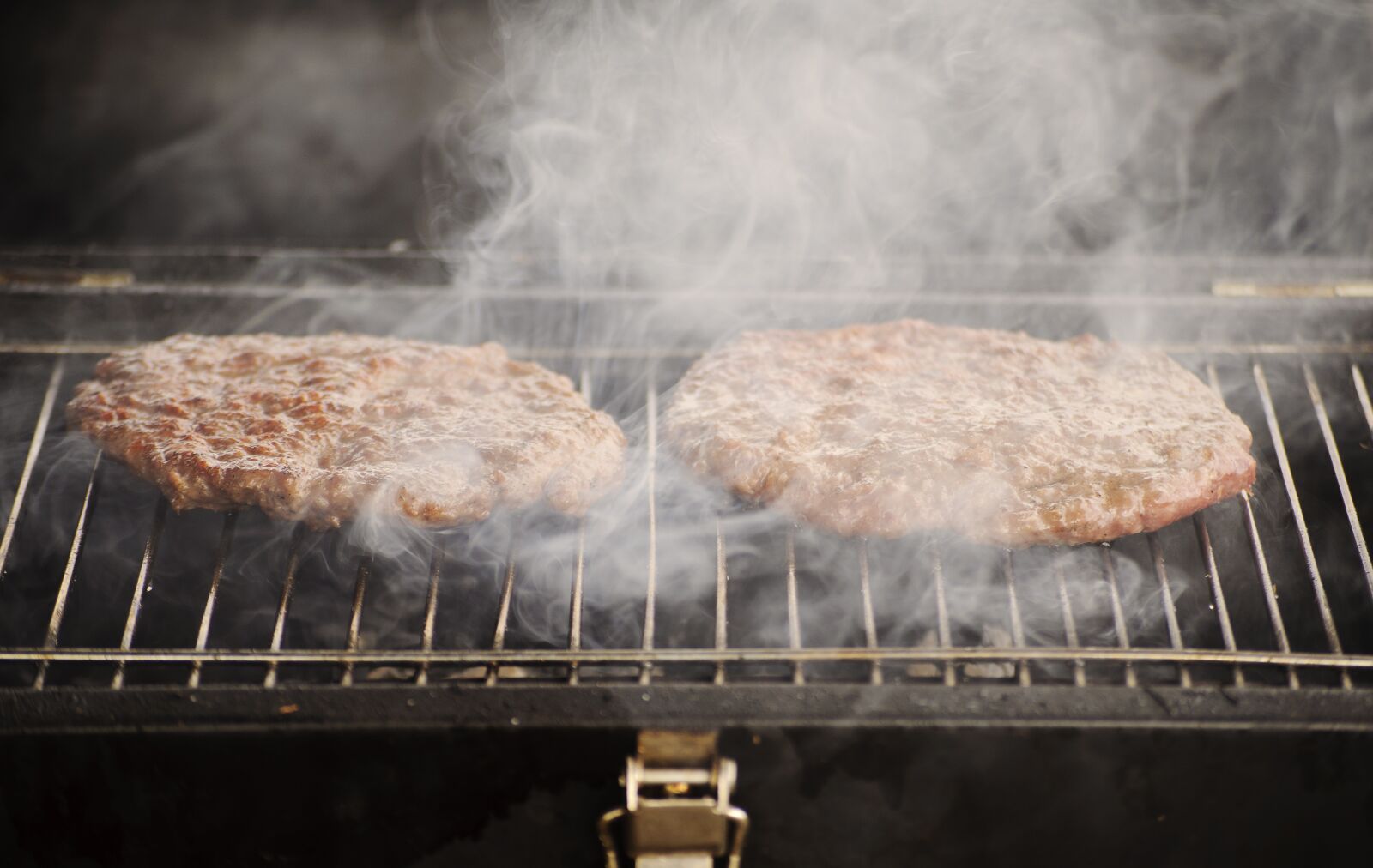 Nikon D5000 sample photo. Food, heat, cooking photography