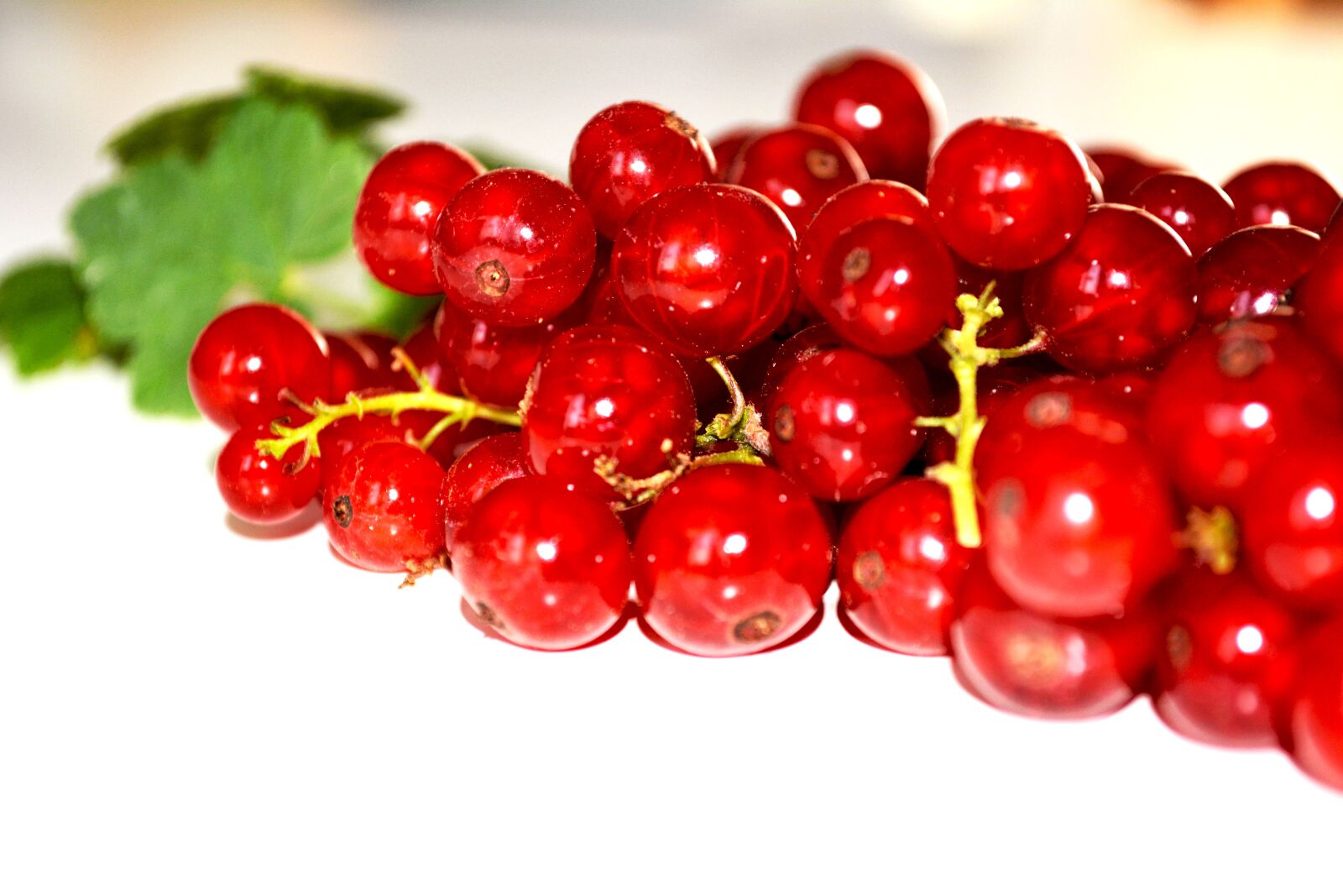 Nikon D5200 sample photo. White, fruit, background photography