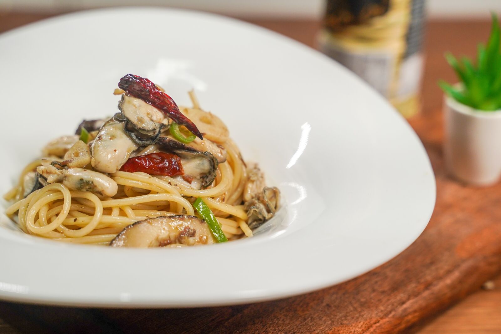 Sony a7 III + Tamron 28-75mm F2.8 Di III RXD sample photo. Oyster, pasta, anchovies photography