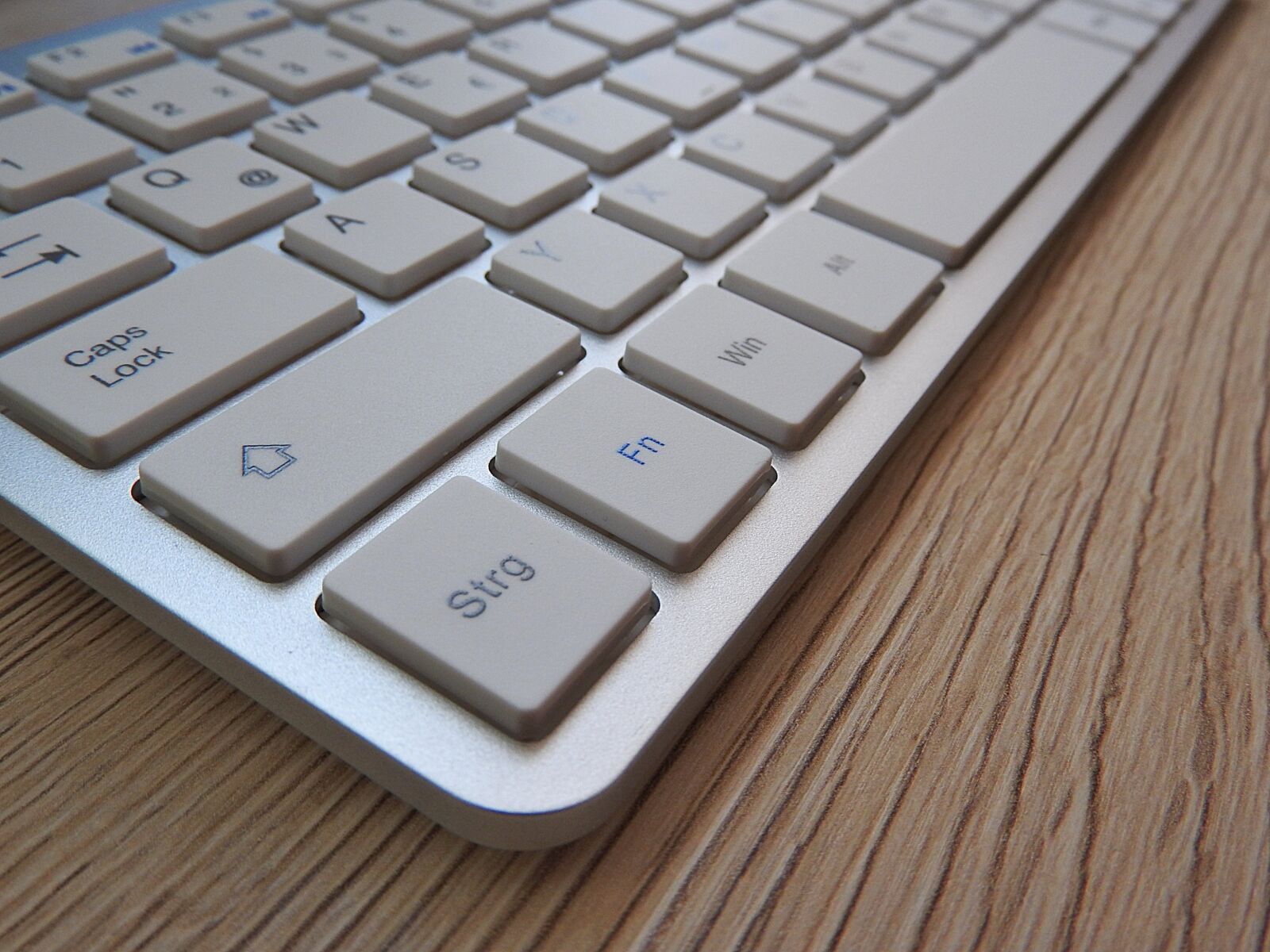 Nikon Coolpix P610 sample photo. Keyboard, desk, workplace photography