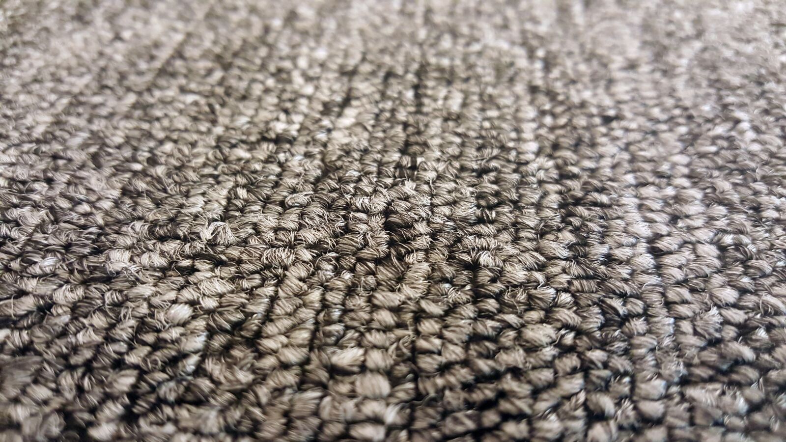 Samsung Galaxy Note5 sample photo. Macro, carpet, gray photography
