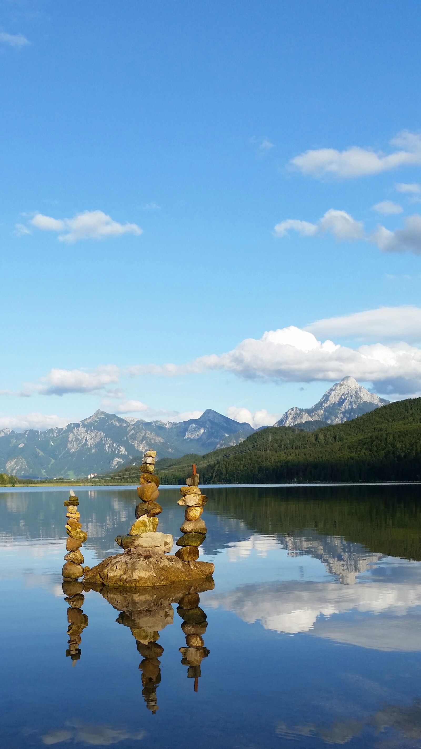 Samsung Galaxy S5 sample photo. Stones, stone towers, lake photography