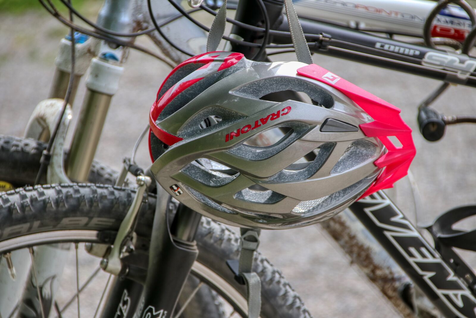 Canon EOS 80D sample photo. Helm, security, bike photography