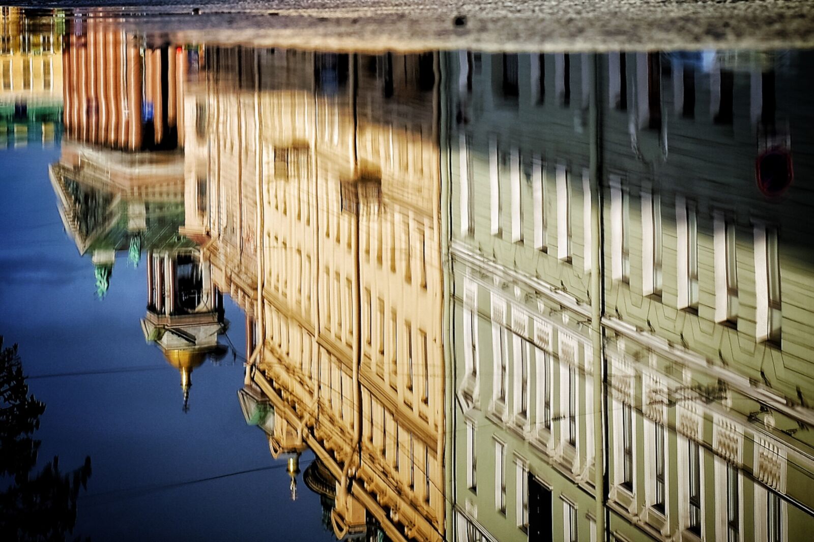 Fujifilm X100T sample photo. Reflection, city, puddle photography
