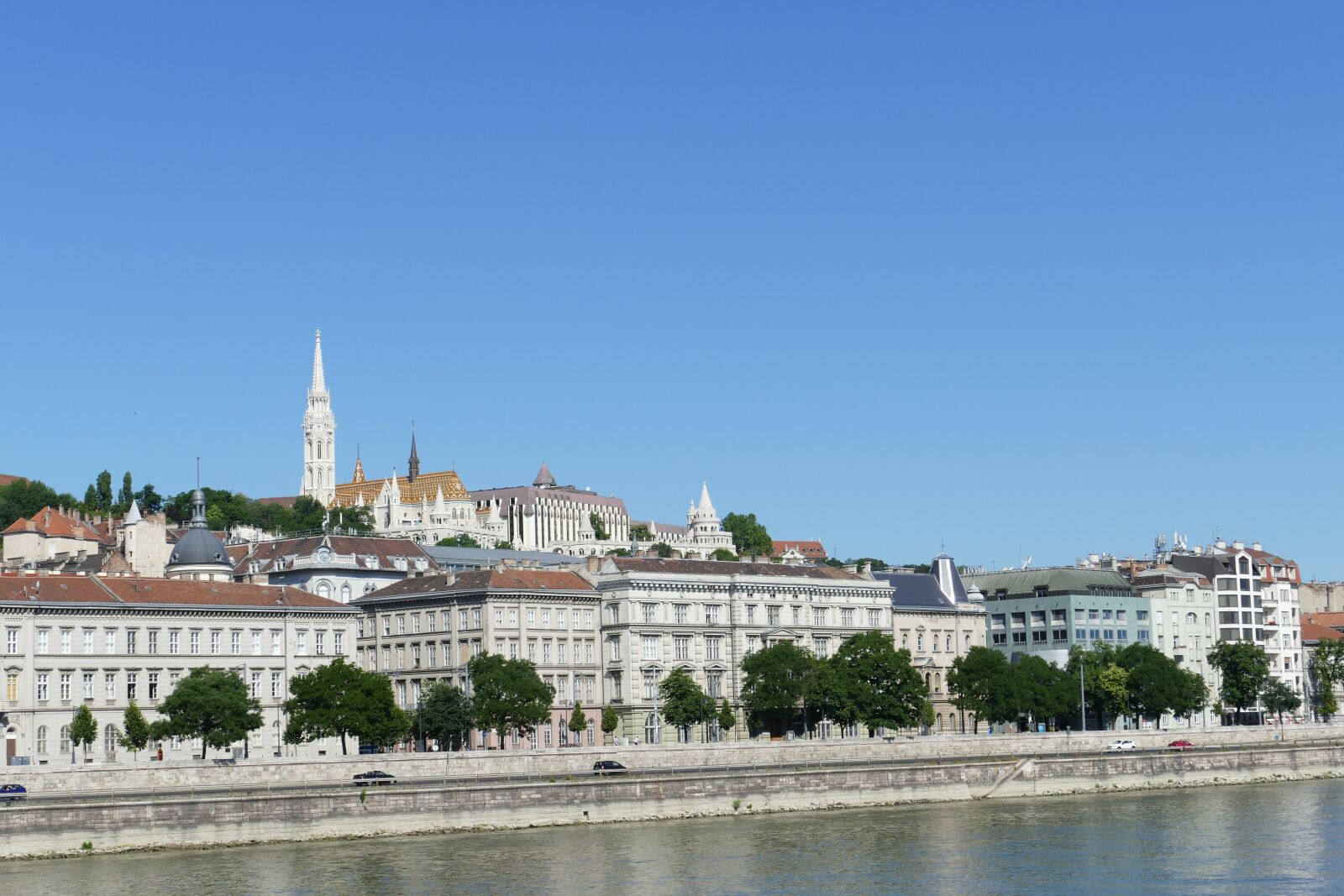 Panasonic Lumix DMC-FZ1000 sample photo. Budapest, hungary, building photography