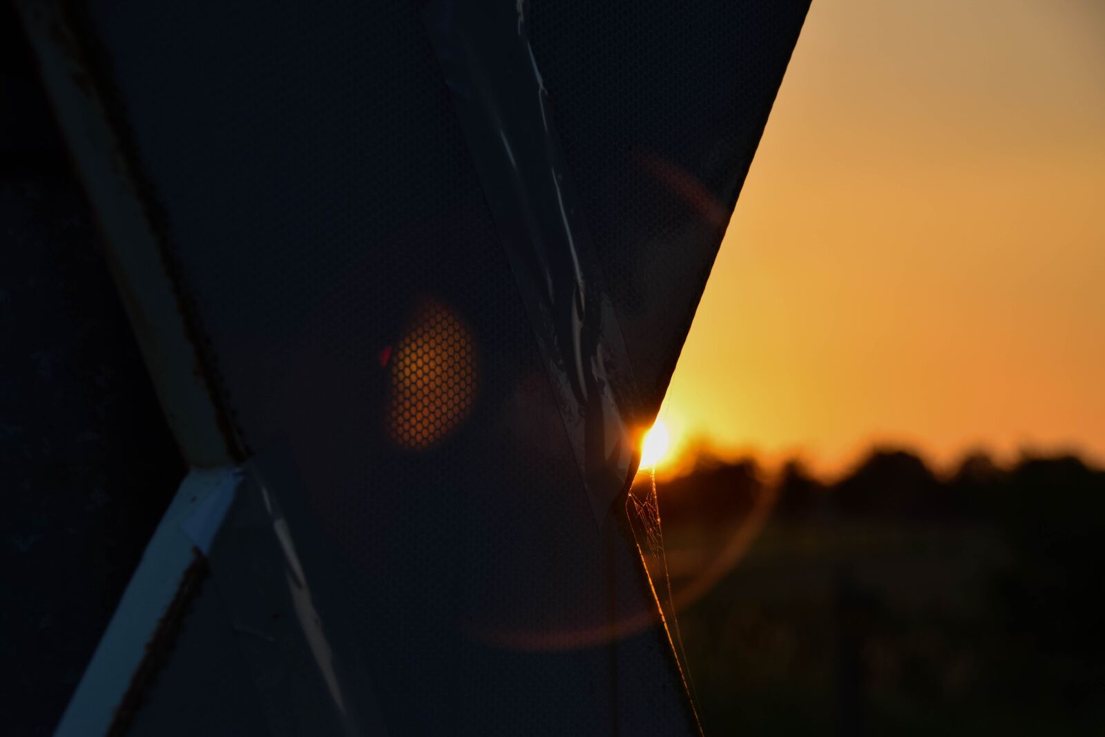 Nikon D3300 + Tamron 18-270mm F3.5-6.3 Di II VC PZD sample photo. Sun, sunset, abendstimmung photography
