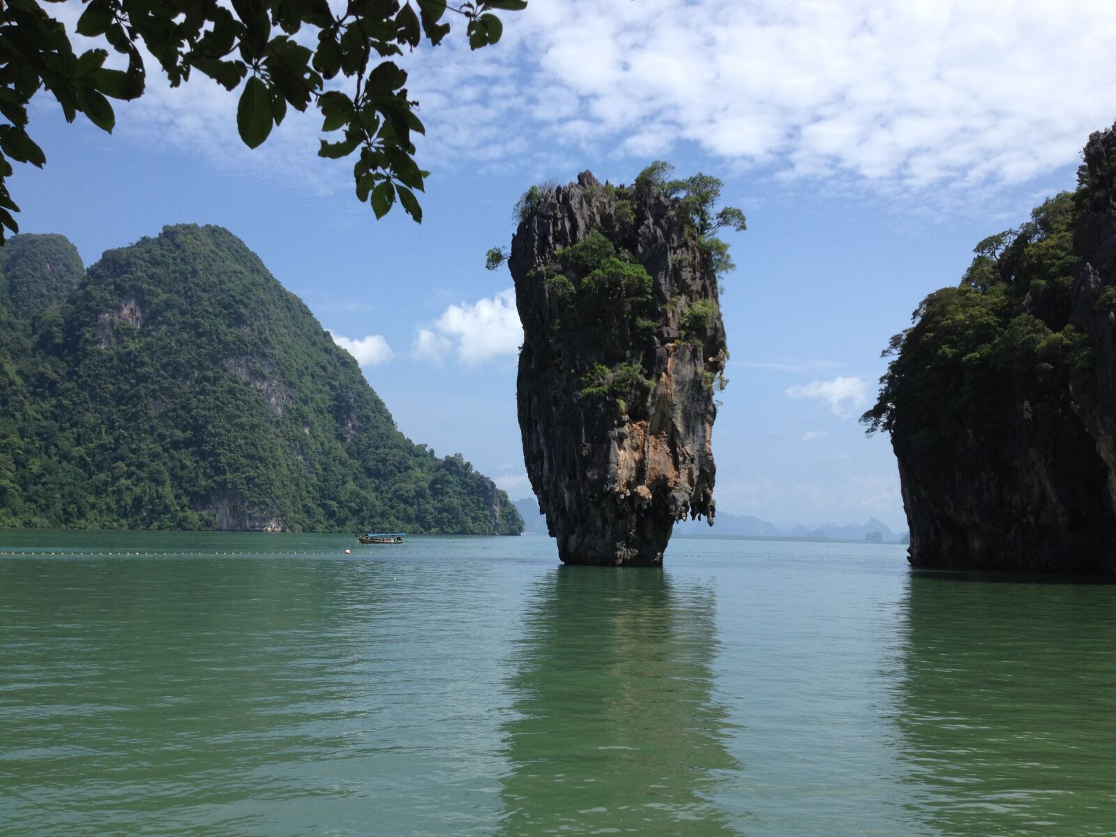 Apple iPhone 4S sample photo. Thailand, james, bond photography