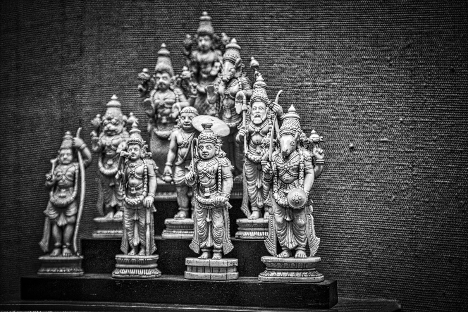 Canon EOS 5D Mark II + Canon EF 24-105mm F4L IS USM sample photo. Dashavatar, vishnu, antique photography