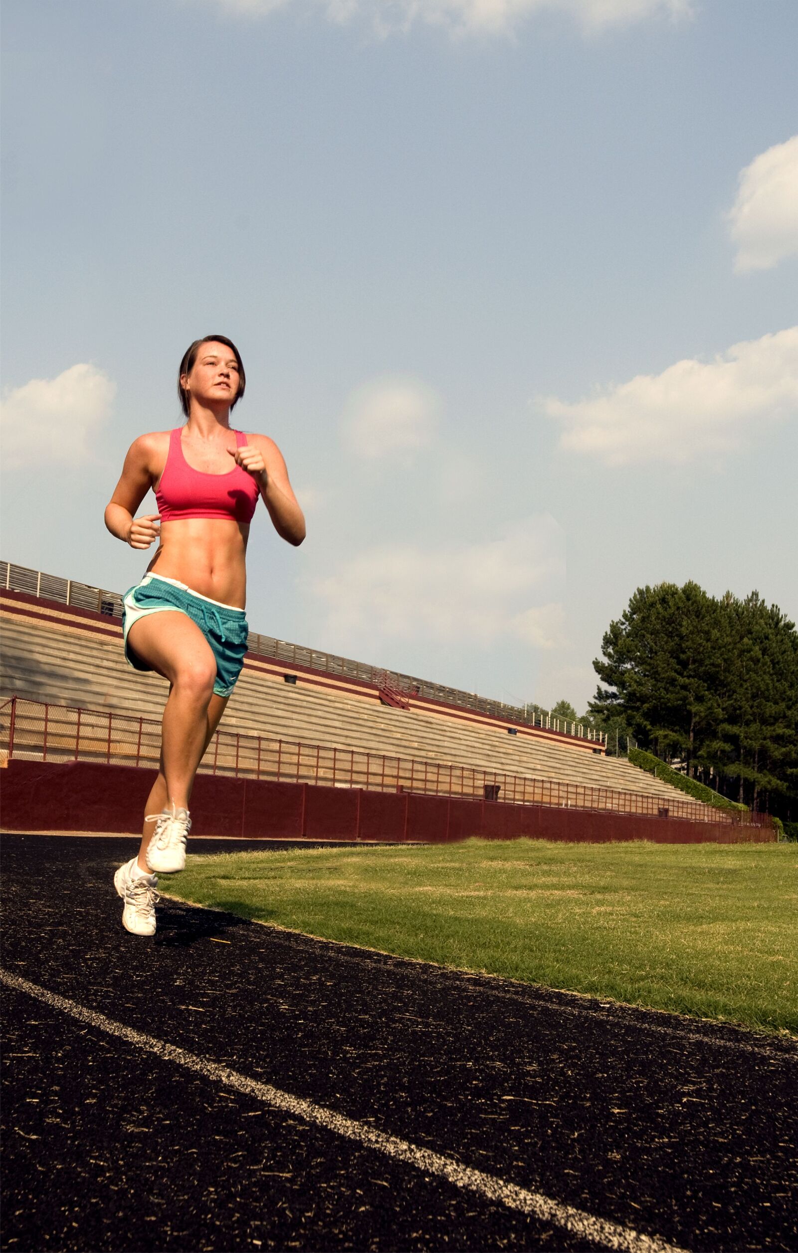 Nikon D300 sample photo. Young woman, jogging, high photography