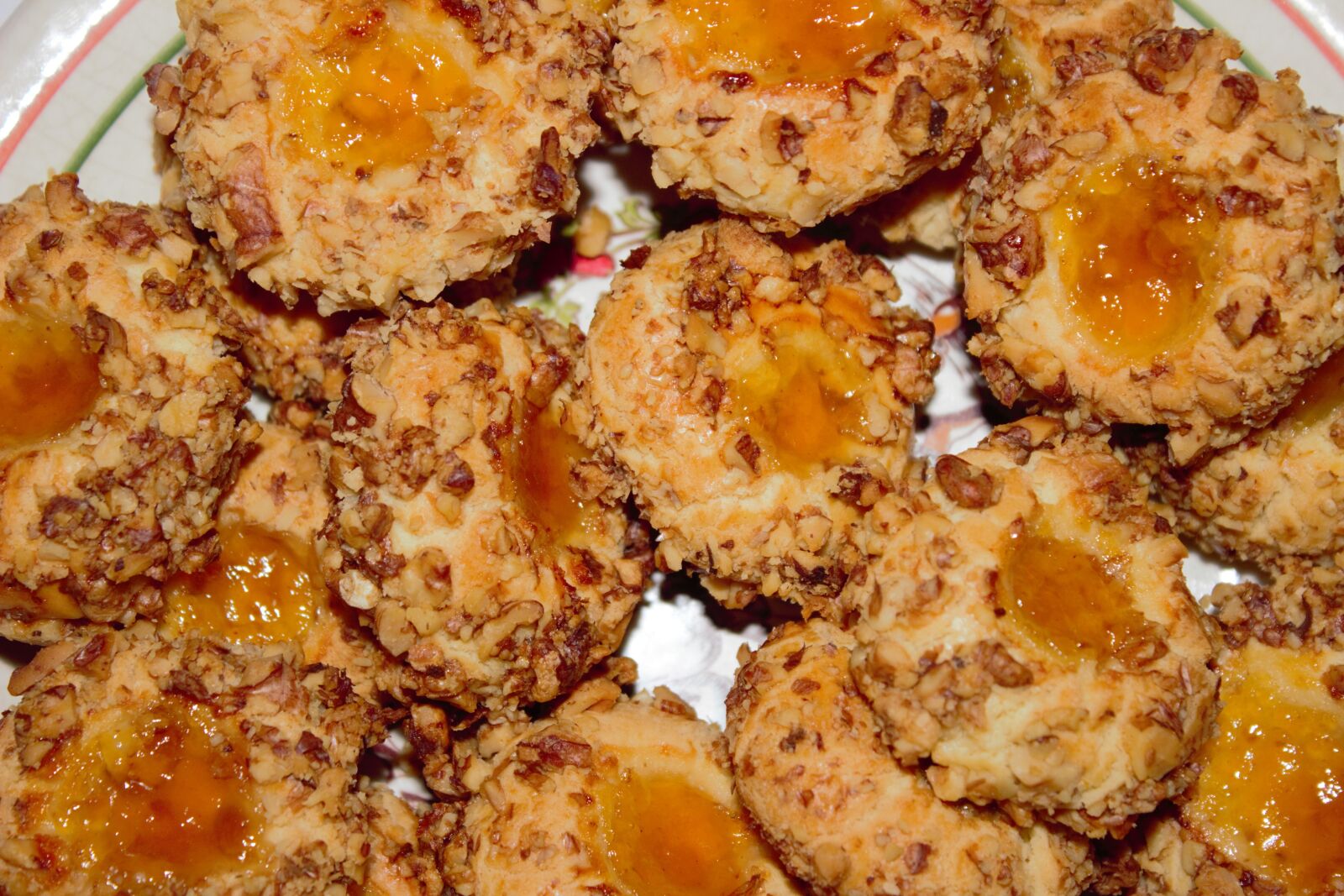 Canon EOS 600D (Rebel EOS T3i / EOS Kiss X5) sample photo. Cookies, christmas baking, walnut photography
