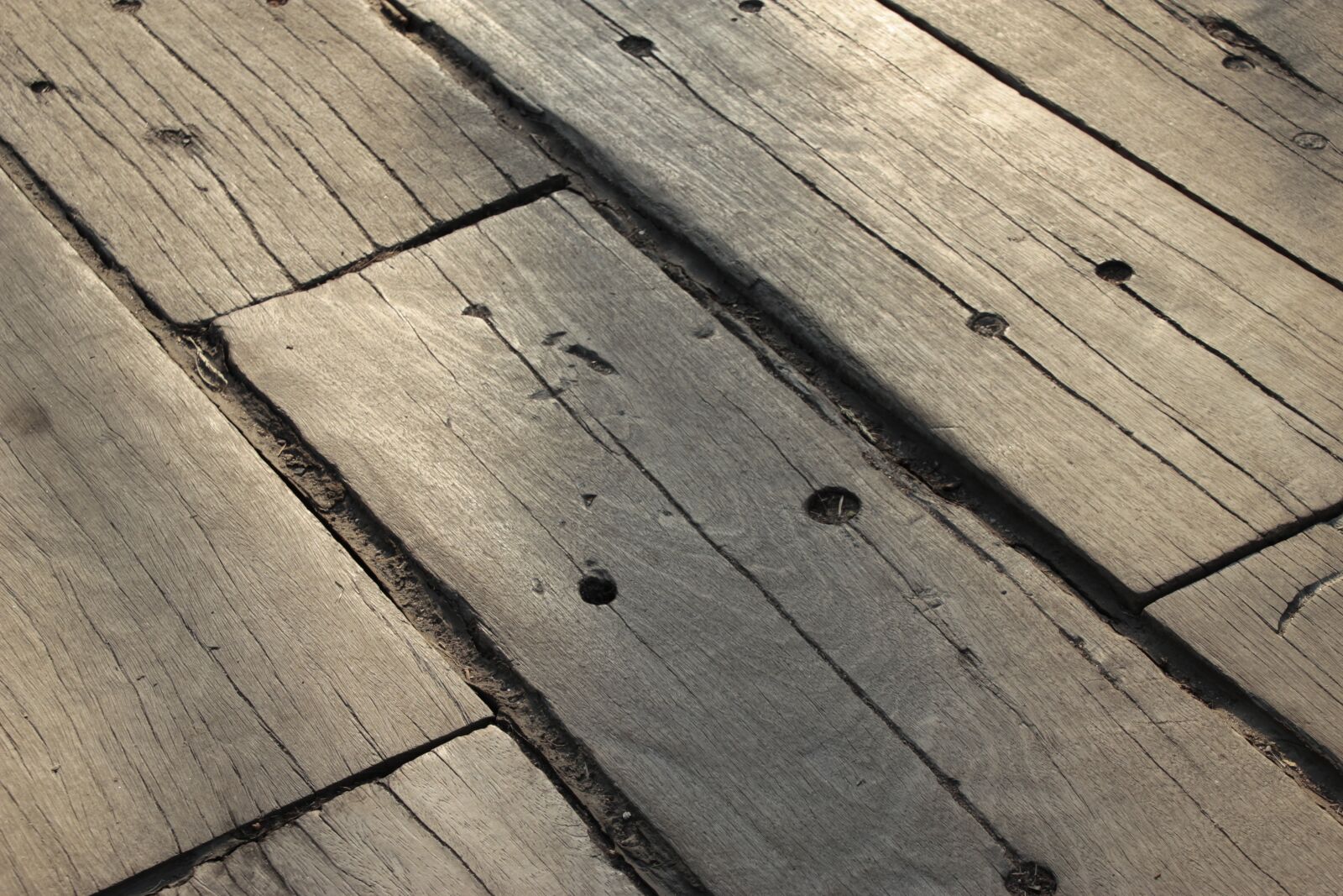 Canon EOS 550D (EOS Rebel T2i / EOS Kiss X4) sample photo. Wooden, wood, boards photography
