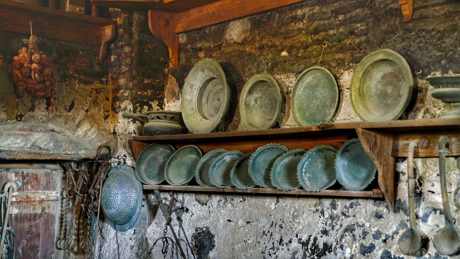 Sony a7R II + Sony FE 24-70mm F2.8 GM sample photo. Monastery, kitchen, orthodox photography