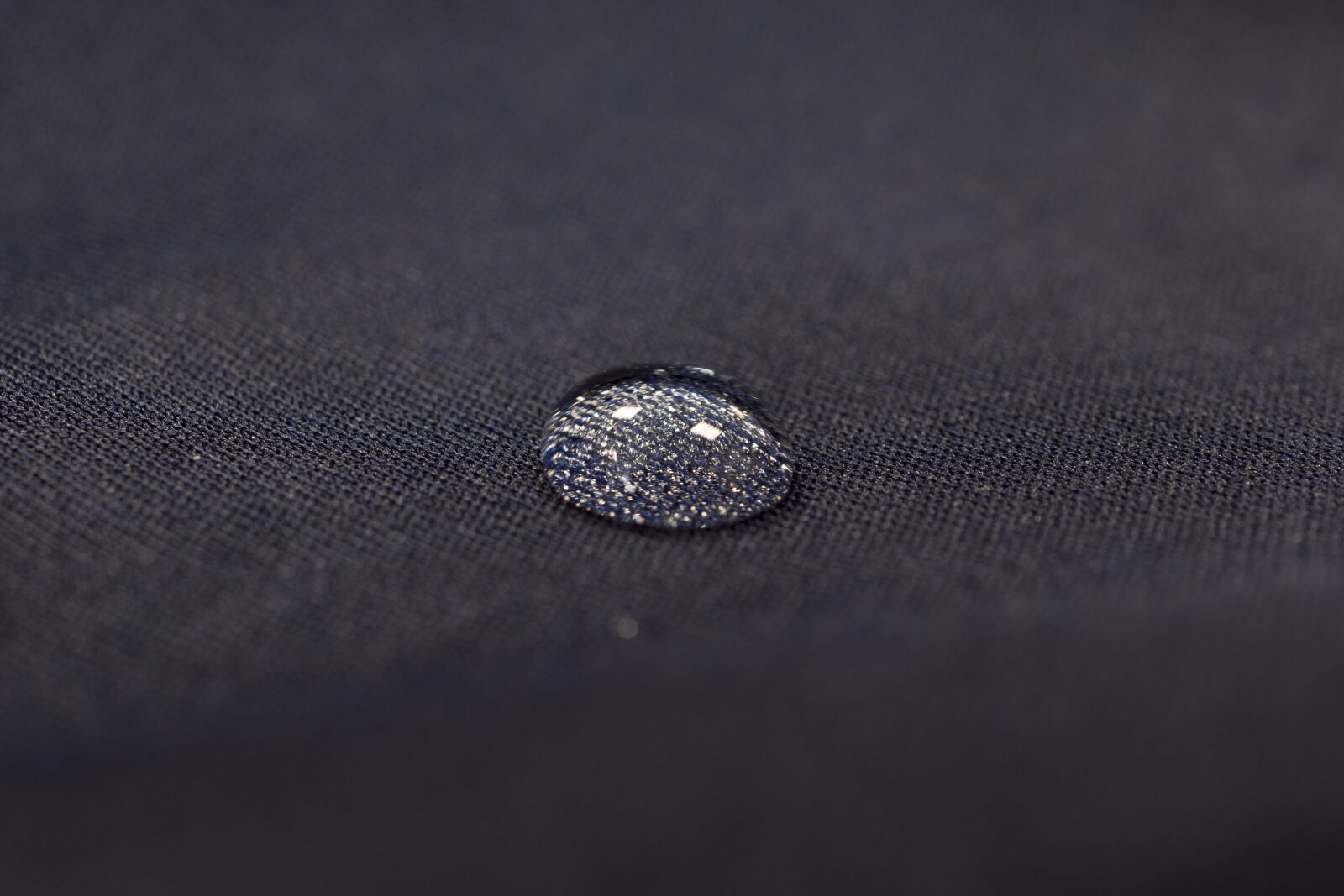 Nikon D5600 sample photo. Drop, water, liquid photography