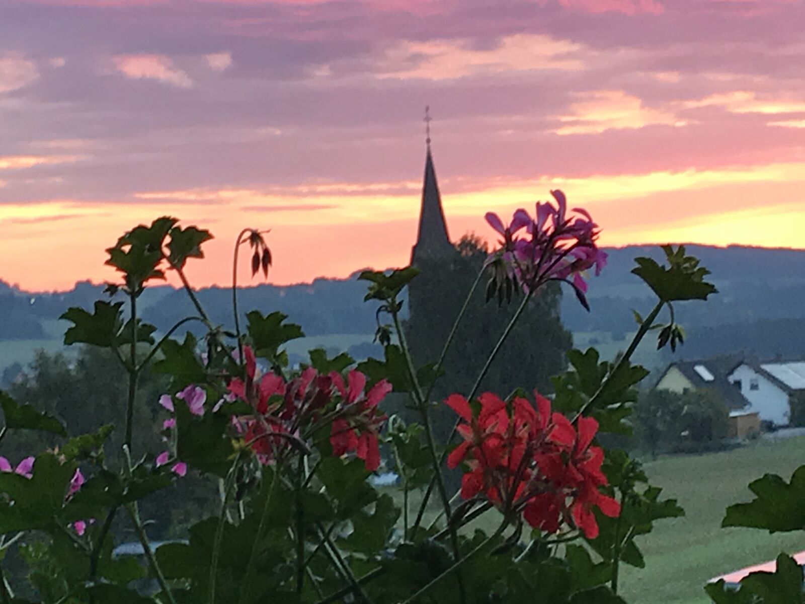 iPhone 7 back camera 3.99mm f/1.8 sample photo. Eifel, vacations, sunset photography