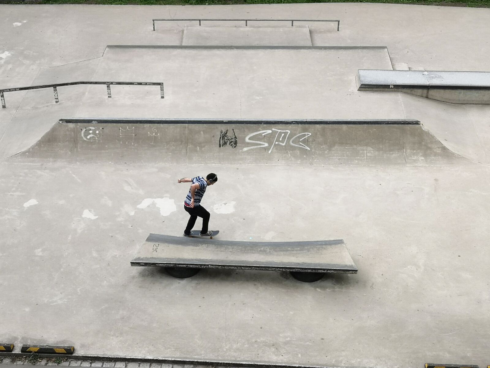 HUAWEI CLT-L29 sample photo. Skater, skate park, boy photography