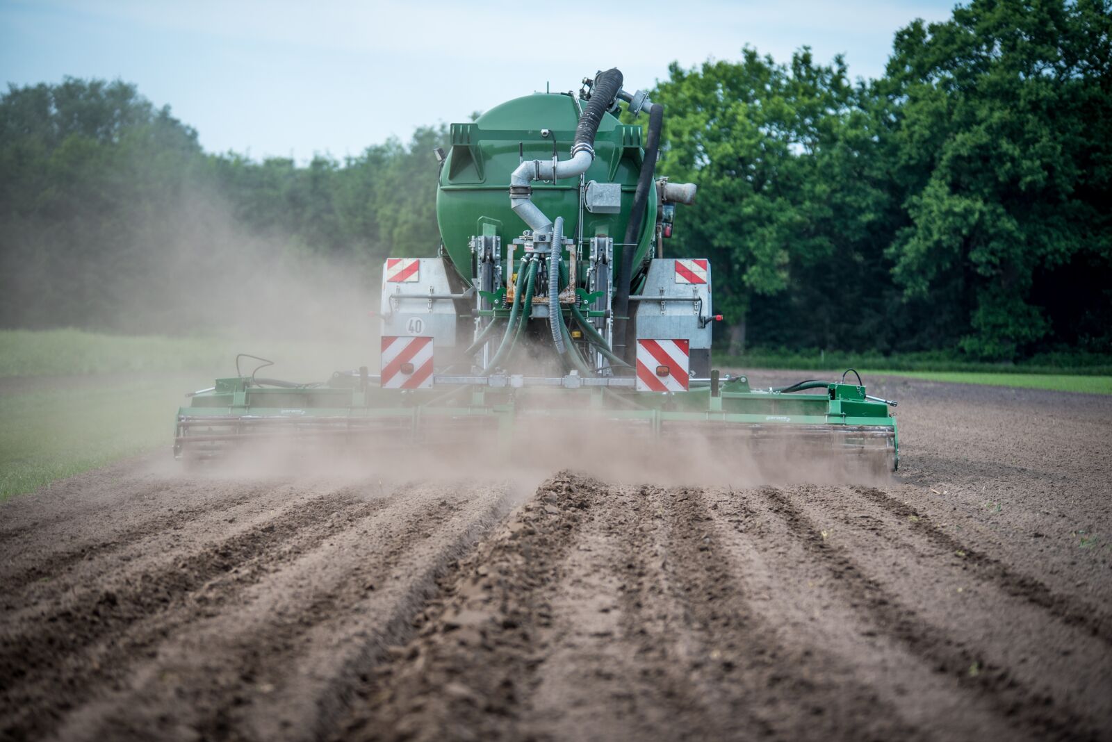Nikon D750 sample photo. Tractor, g lle, liquid photography