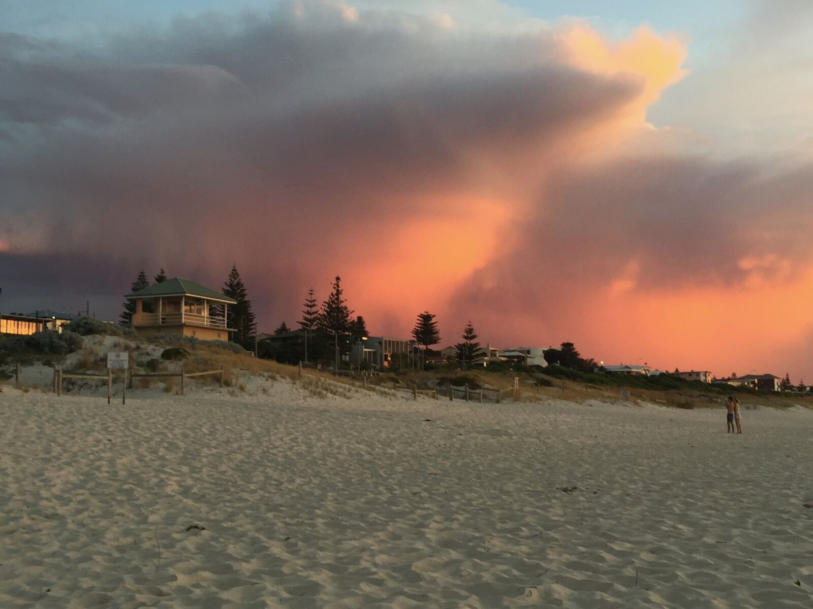 iPhone 6 Plus back camera 4.15mm f/2.2 sample photo. Beach, sunset, summer photography