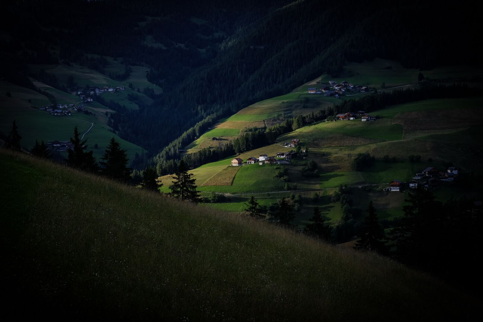 Fujifilm X-E2 sample photo. Mountain, highland, grass photography