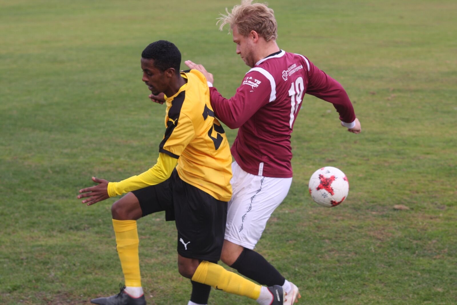 Canon EOS 40D sample photo. Football, soccer, players photography